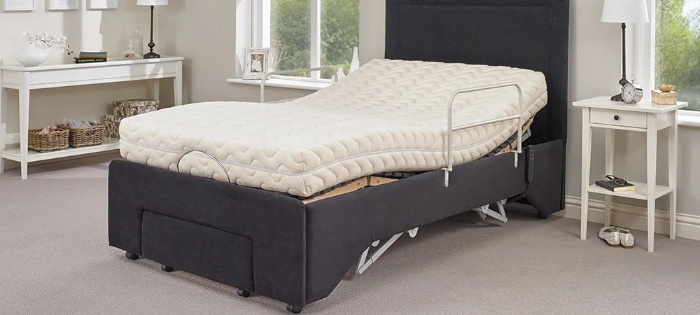 Advantages of a Hospital Bed for Individuals with COPD