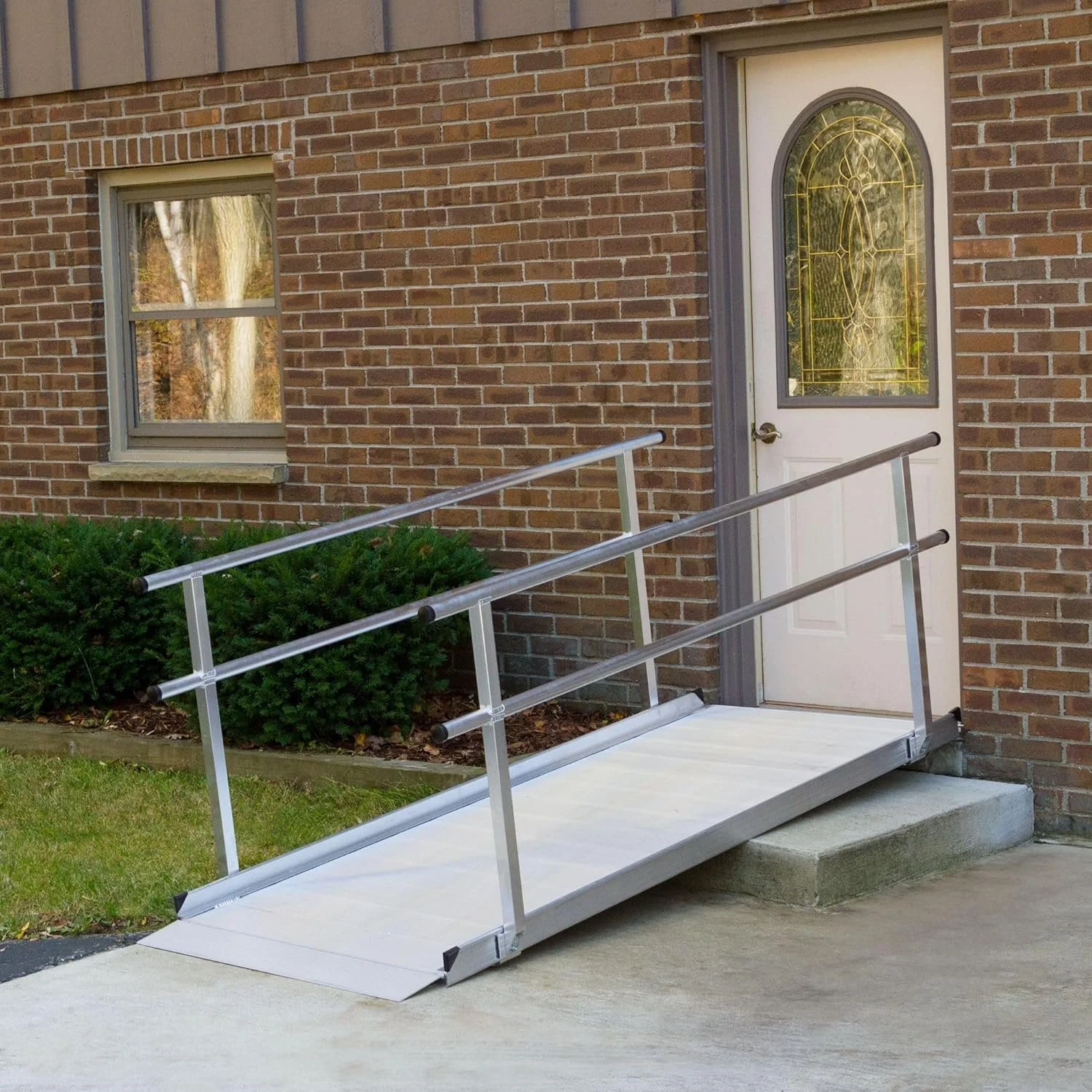Vertical Platform Lifts vs. Wheelchair Ramps