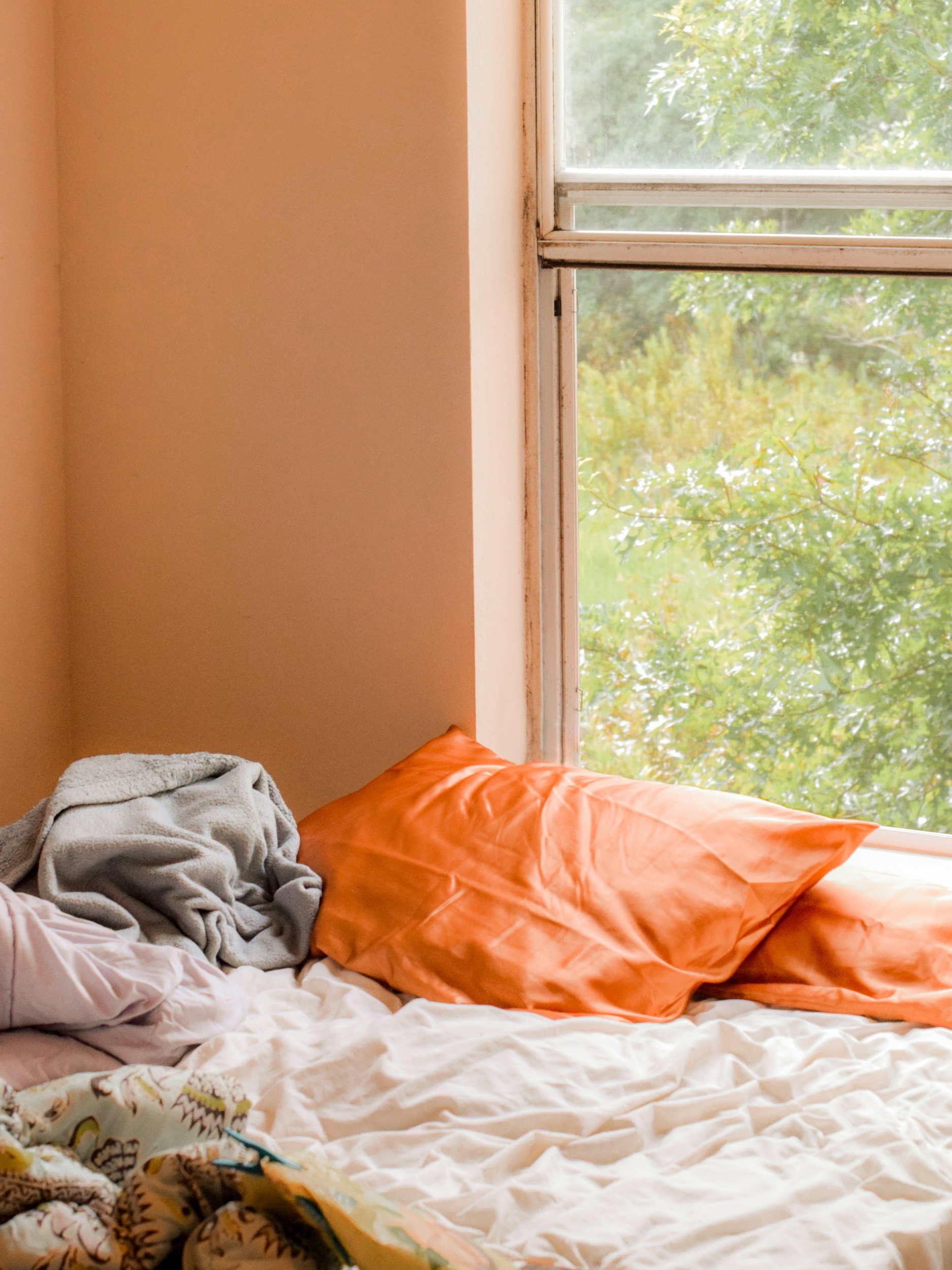 How to Become a Morning Person: TOP TIPS to Wake Up Early