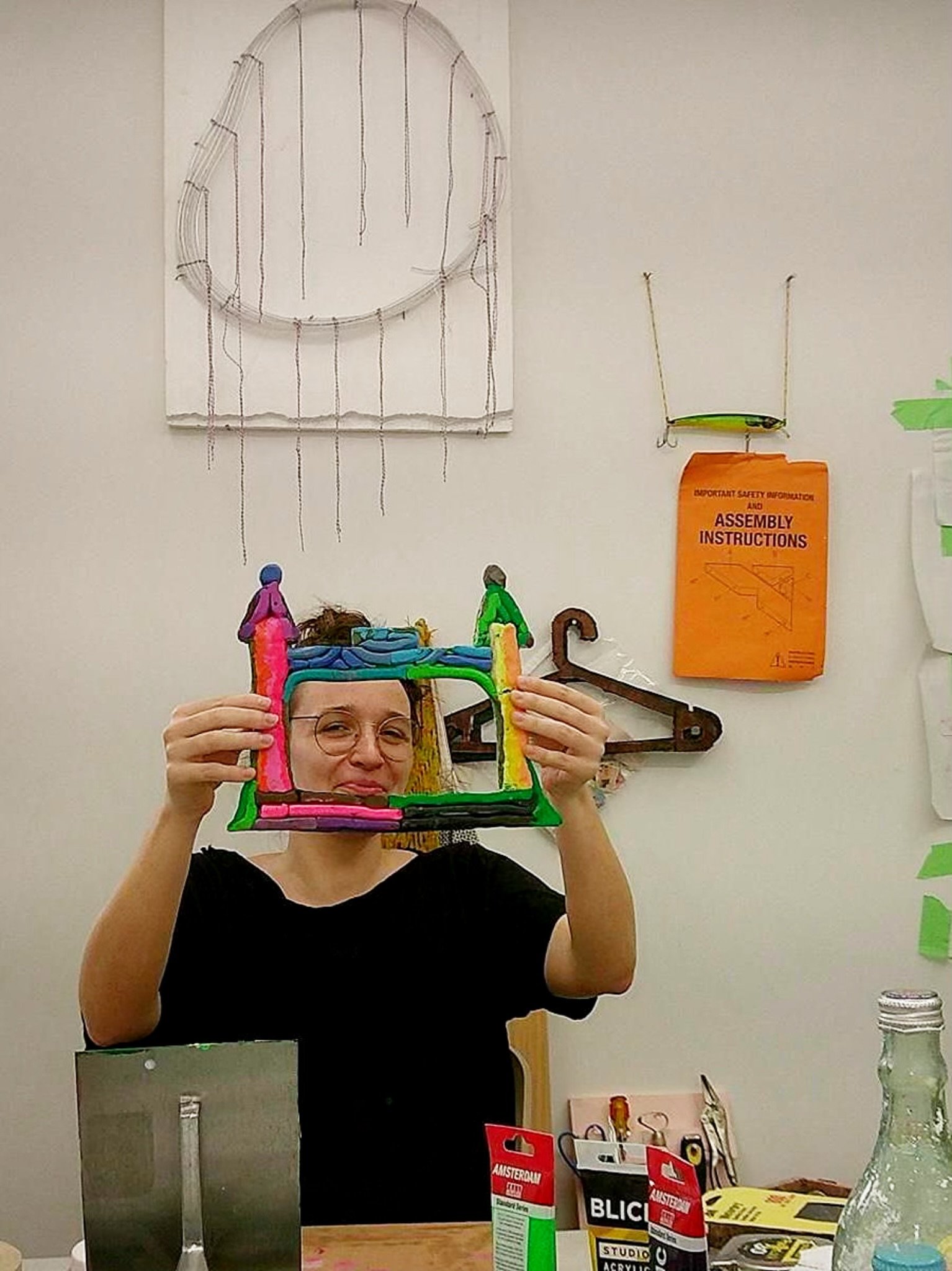 Simone Schiefer, repair coach at Repair Cafe El Barrio showing a finished work