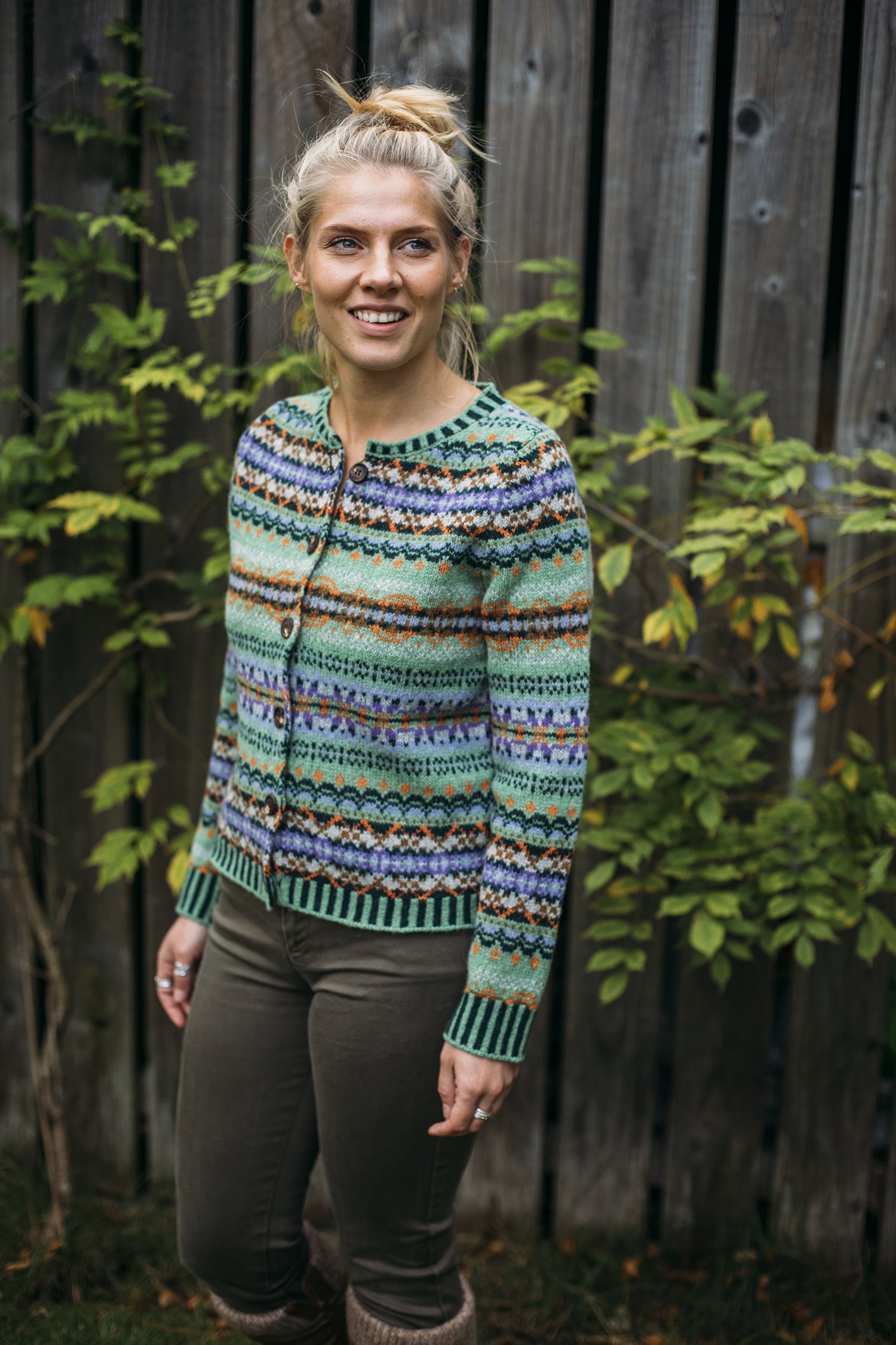 Eribe Westray Cardigan Meadow 1.jpg