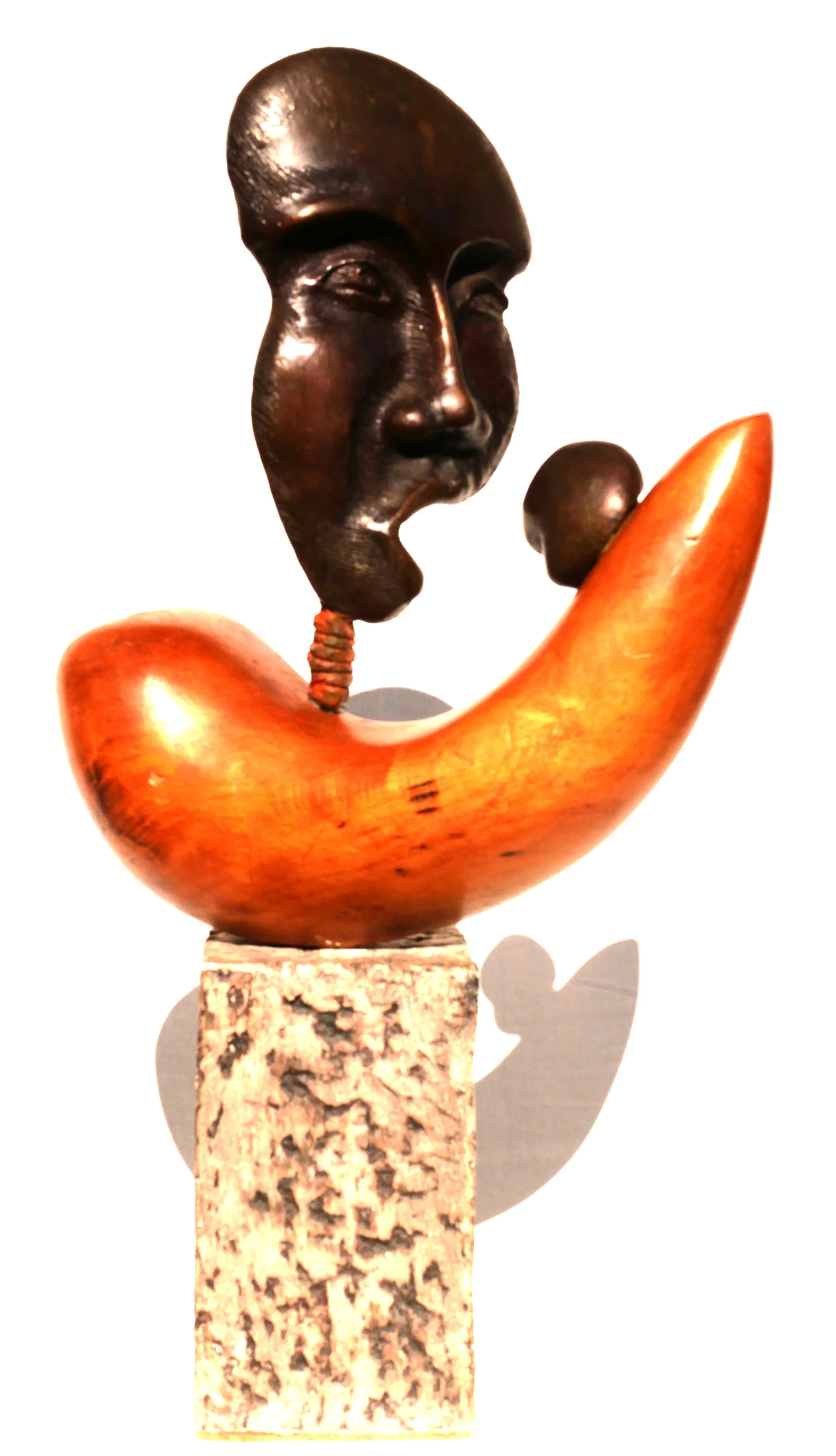 Mother and Child (735x390x140)
Totora, Ceramic and Bronze