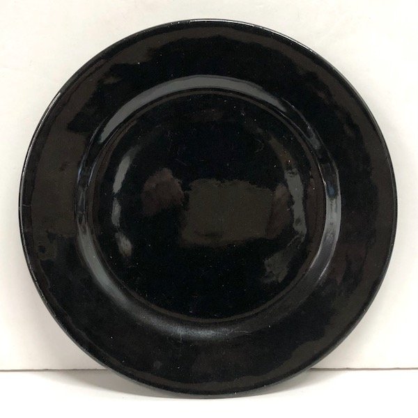 Bauer Vintage Black Plain Ware Plates 9"
