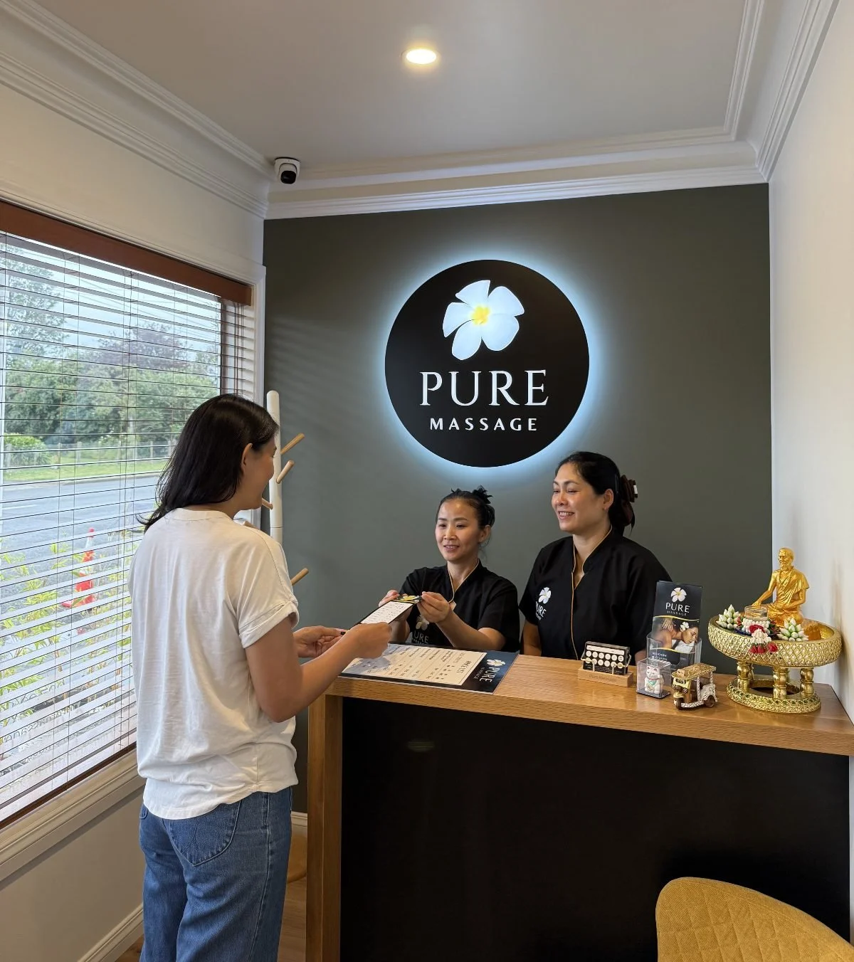 Pure Massage - Early Bird Special