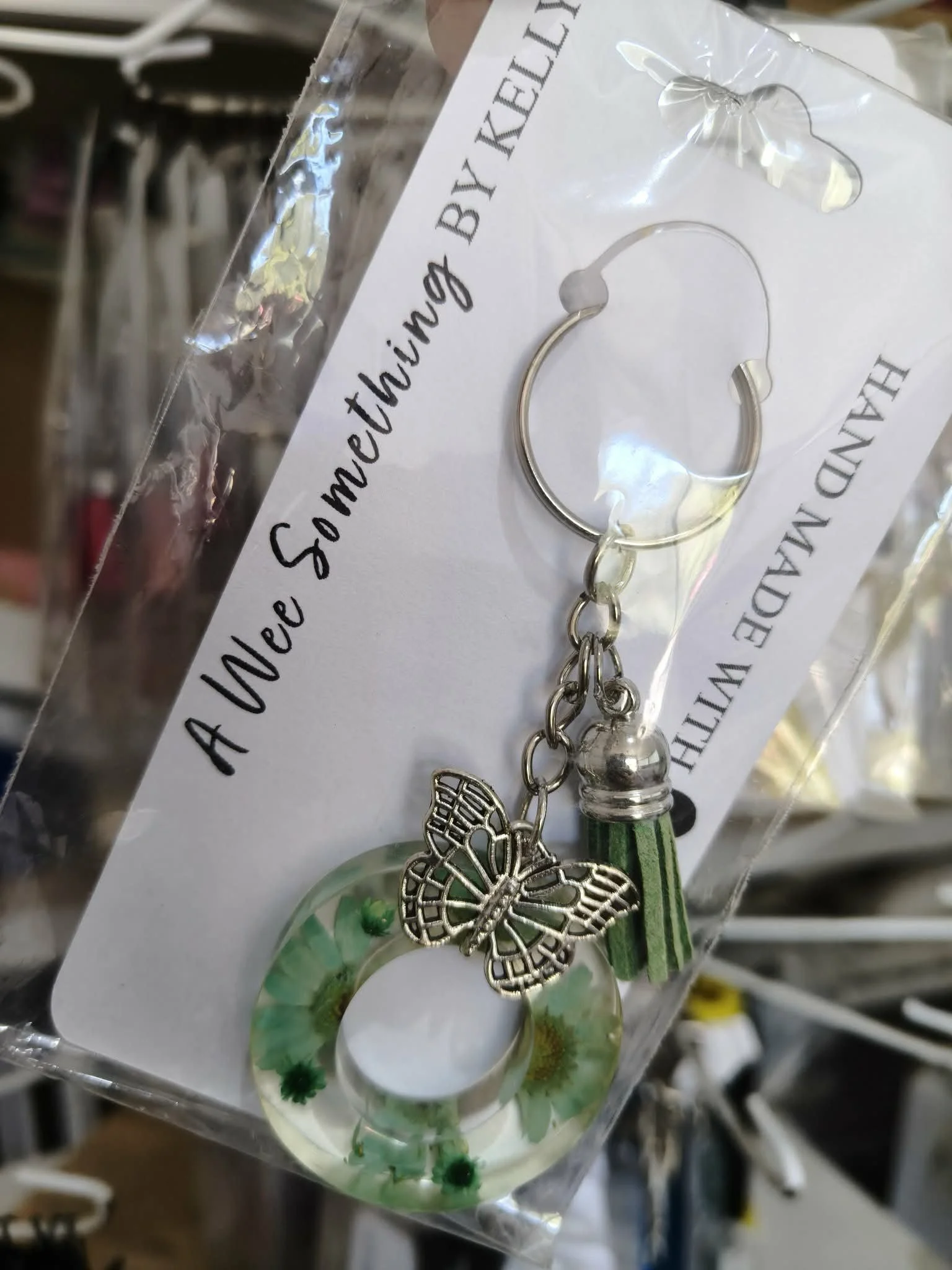 Resin Letter Flower Key Chain - Letter O