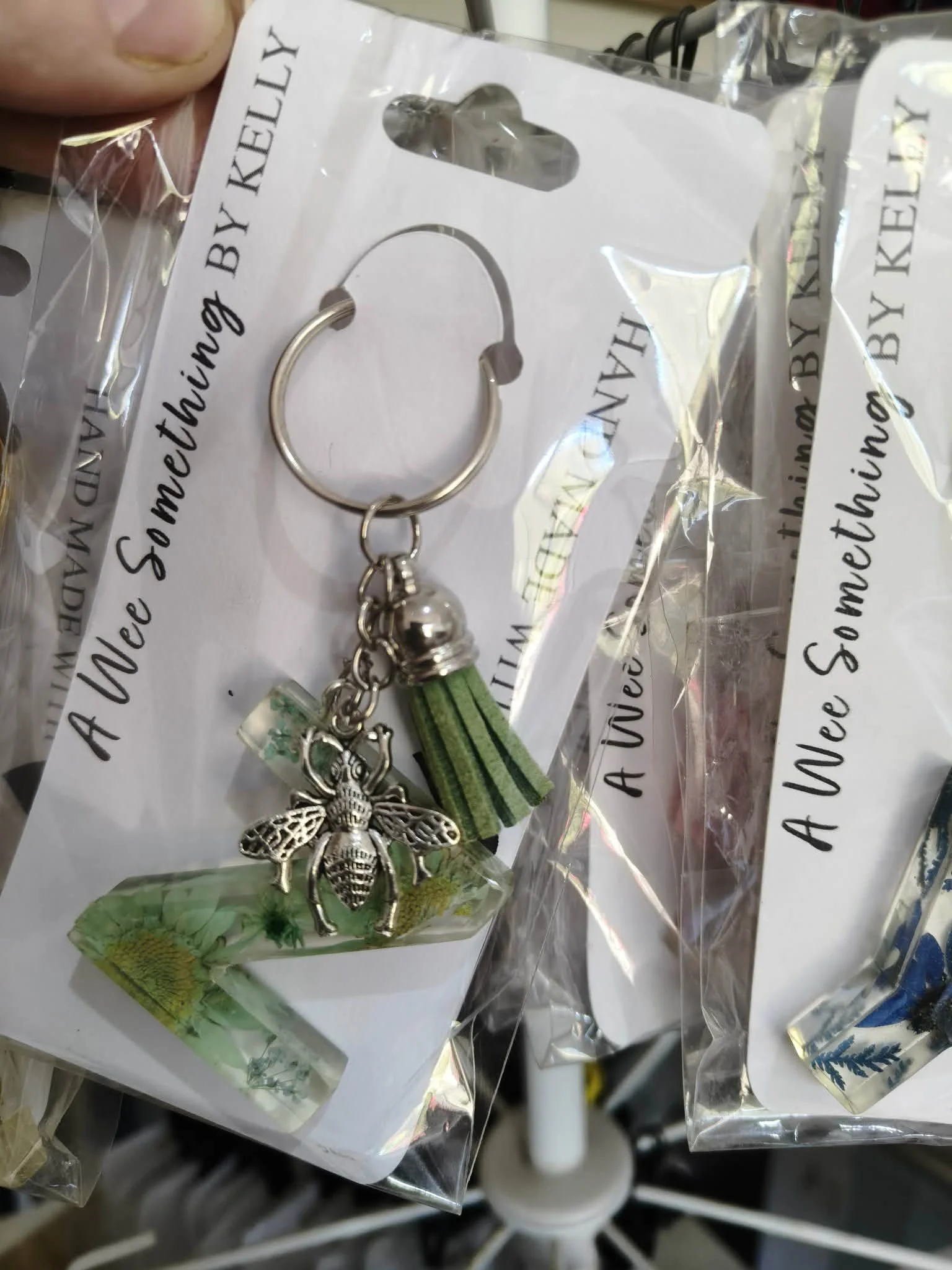 Resin Letter Flower Key Chain - Letter Z