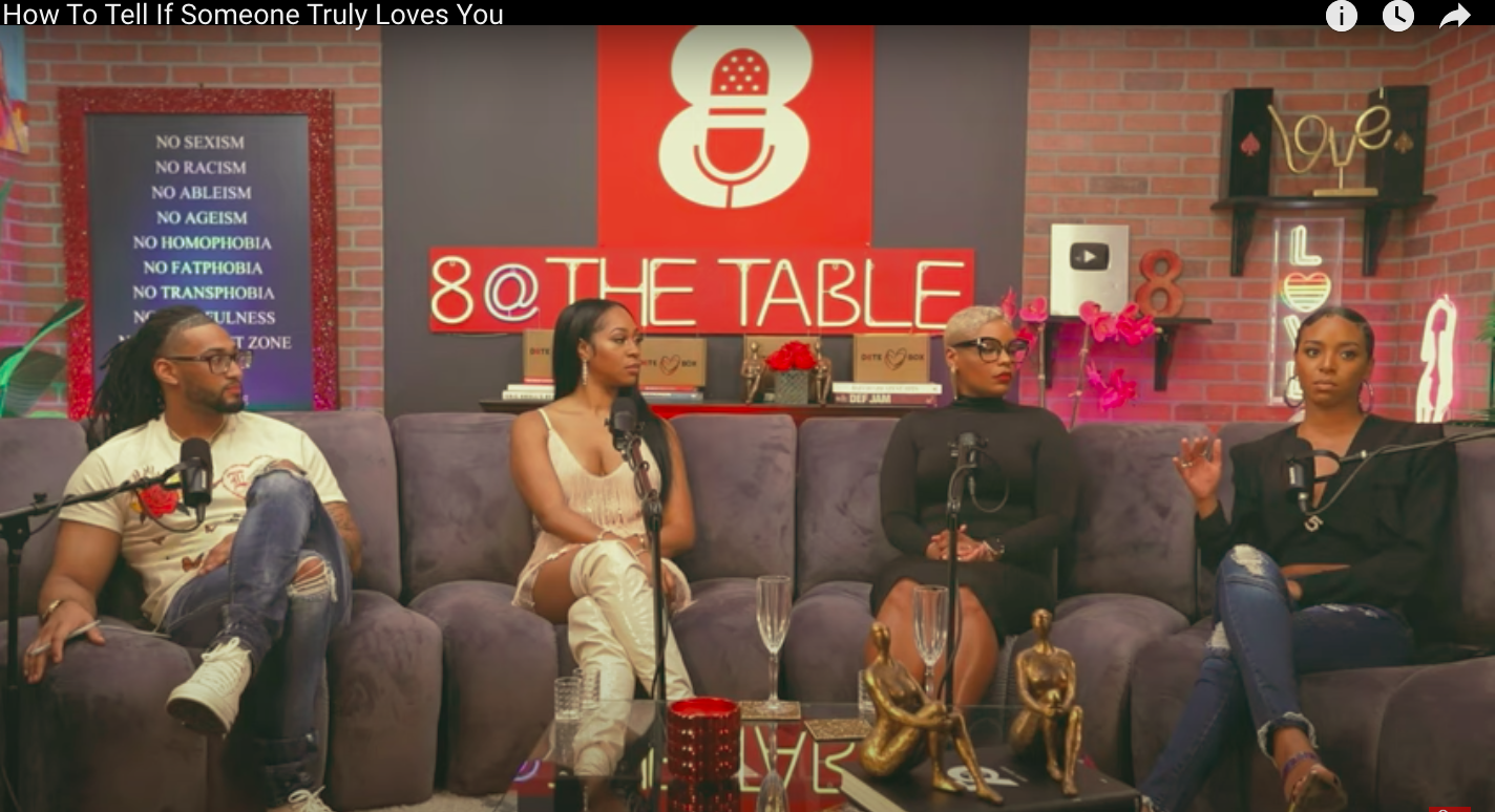 Nicole 8 at the table | Modo Global