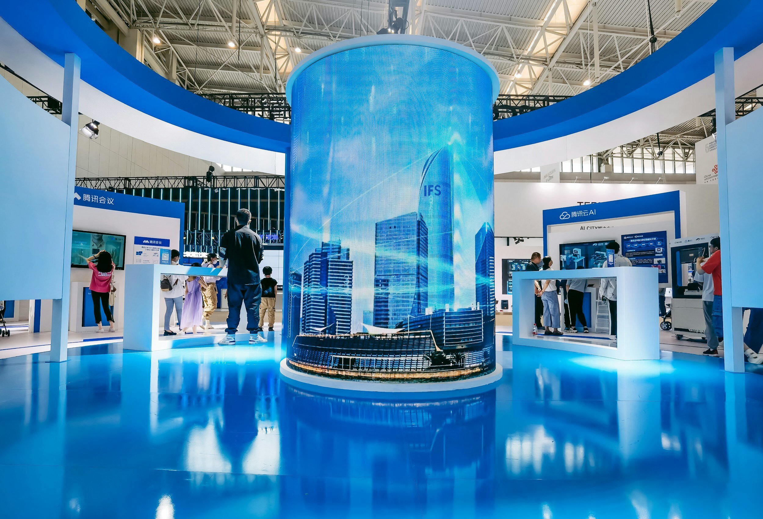Empowering Government Transformation: The Vital Role of Tech Suppliers