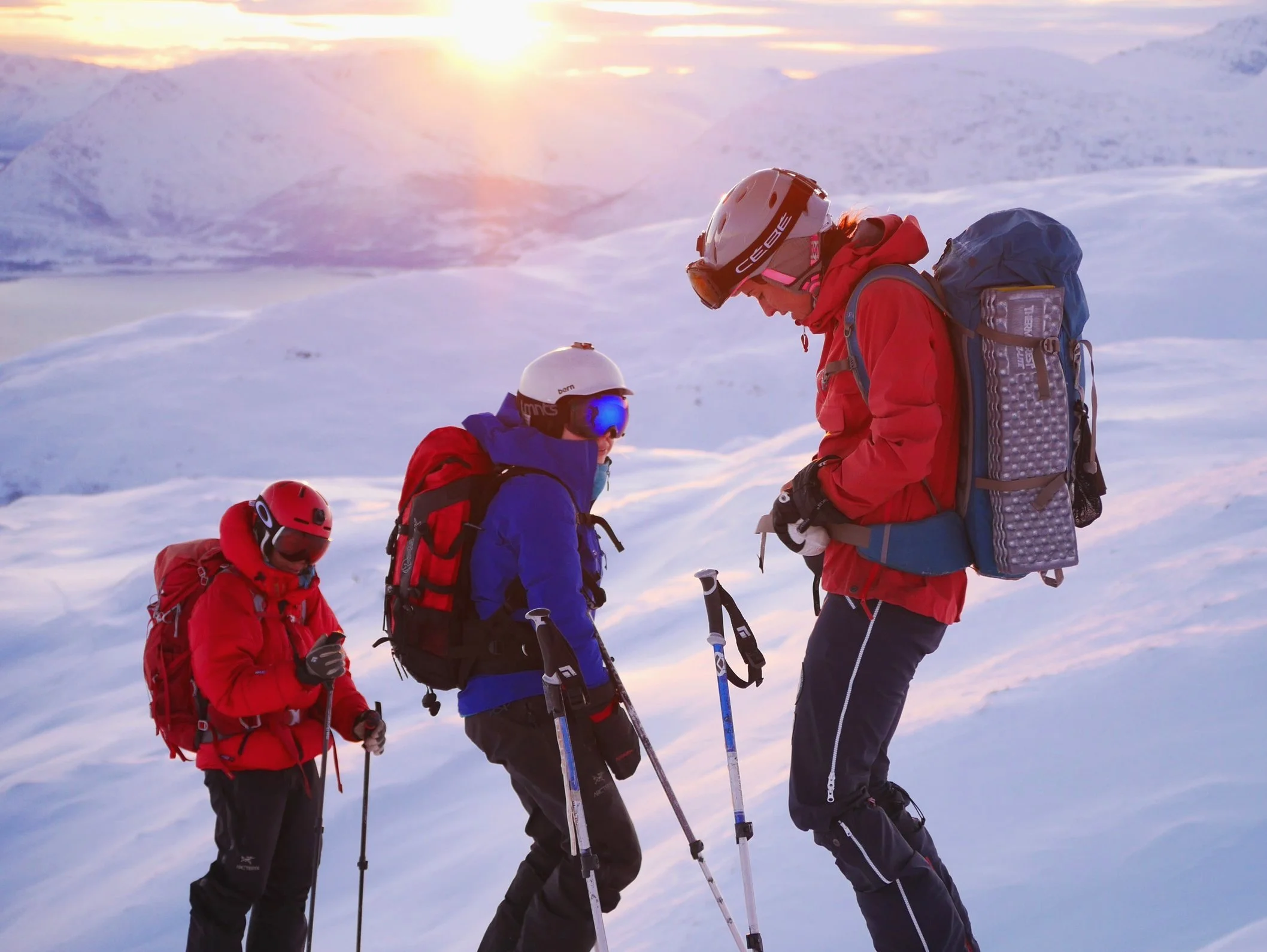 Guided snowshoe tour.jpg