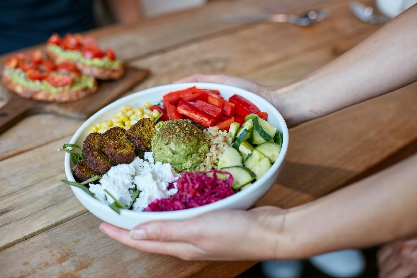 Our mez salad bowl 🥗

If you&rsquo;re a falafel lover, then this one is for you 🙌