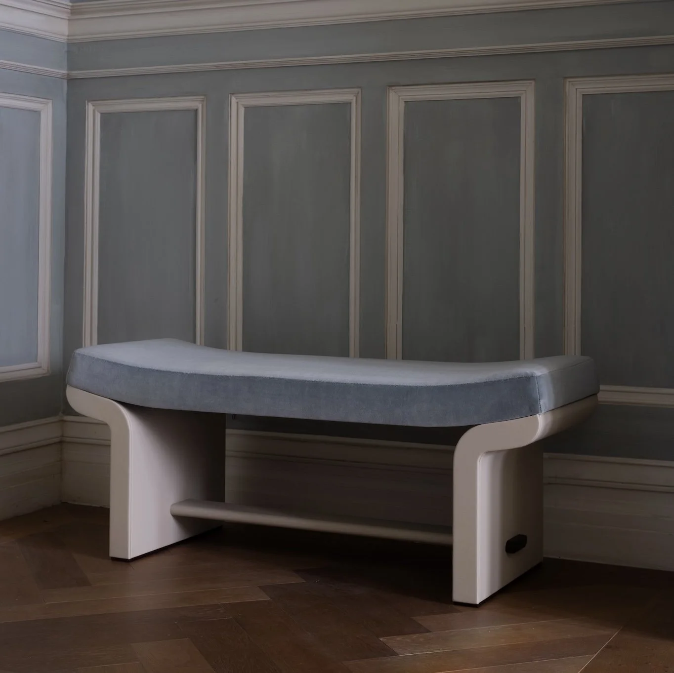 Kendall-Wilkinson-Design-x-Iatesta-Studio-Collection-Wiley-Bench-In-Situ.jpg