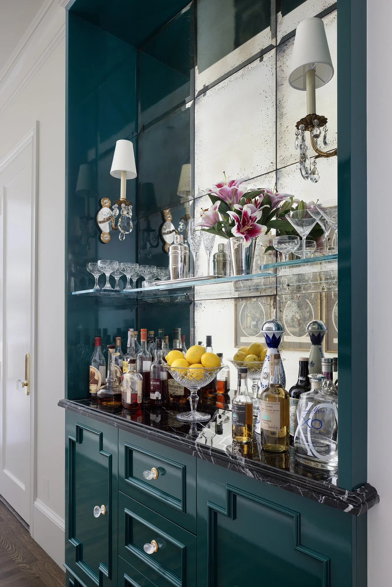 Kendall-Wilkinson-Design-Color-Story-Bar