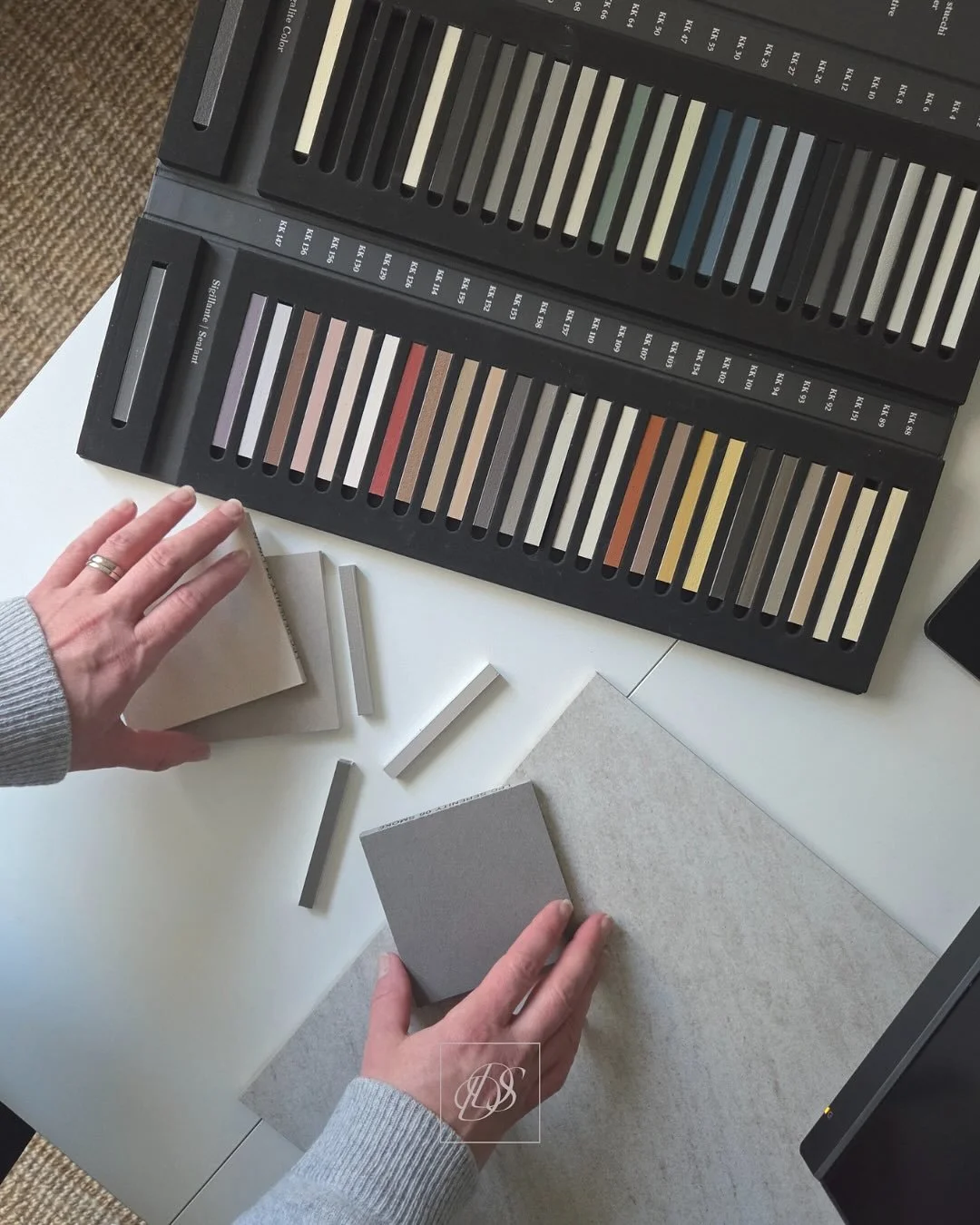 Suunnitteletko rakentamista ensi vuodelle? 

Suunnittelu kannattaa aloittaa hyviss&auml; ajoin. 
Vuoden 2026 sisustussuunnitteluajat varattavissa nyt! 

#sisustussuunnittelu #sisustussuunnittelija