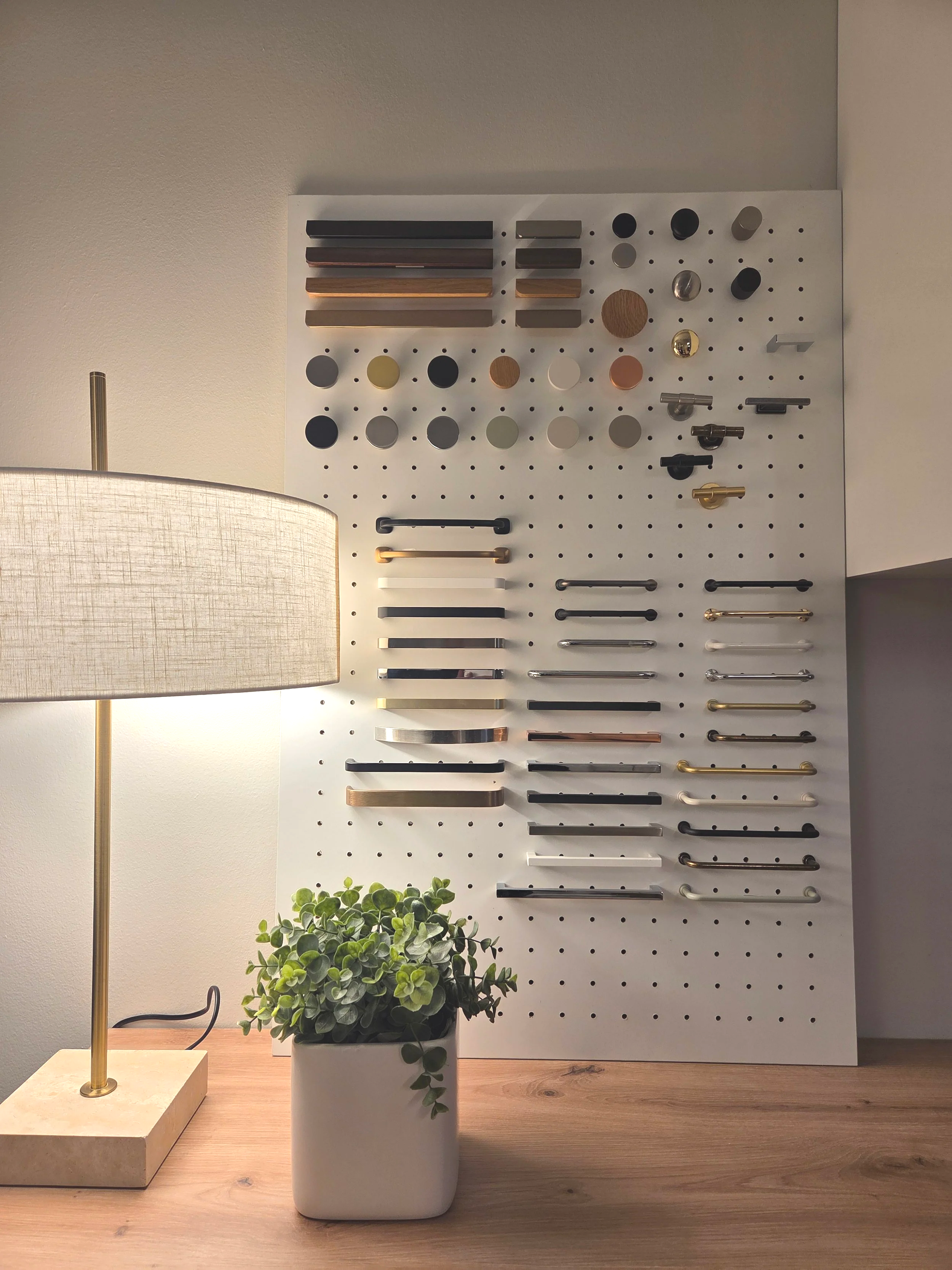 Nastarakennuksen showroomin tila- ja sisustussuunnittelu