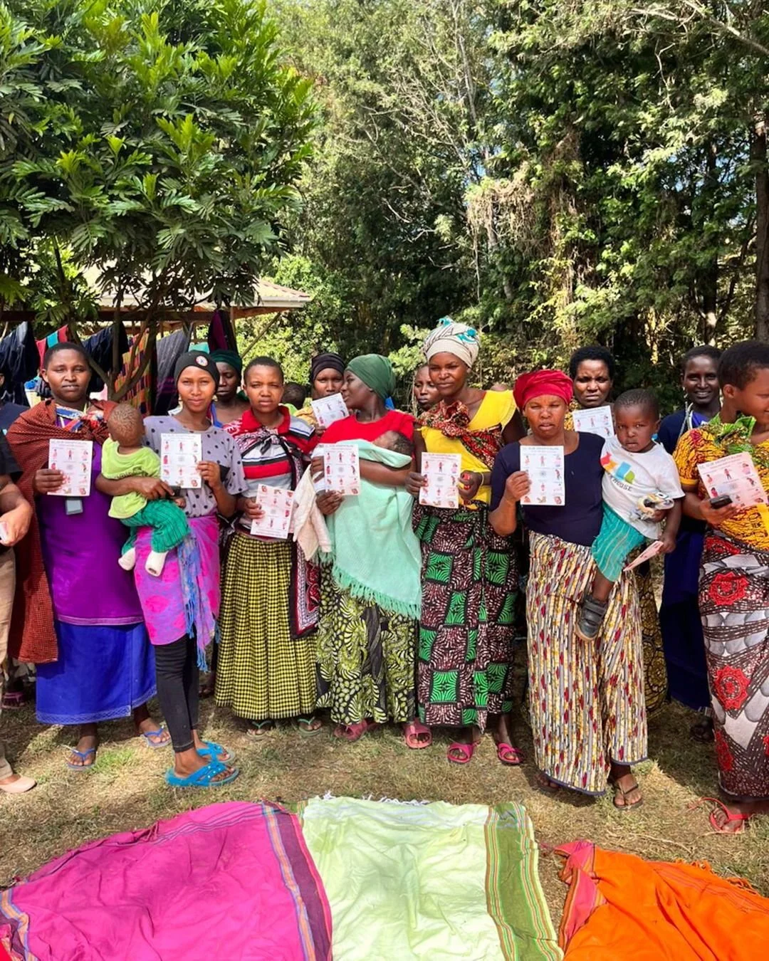 The incredible Mwandamo Women&rsquo;s team came by for a Mamas Education seminar, teaching caregivers all about maternal and newborn health. 

They played educational games, shared experiences and insights, and laughed and learned together. We can&rs