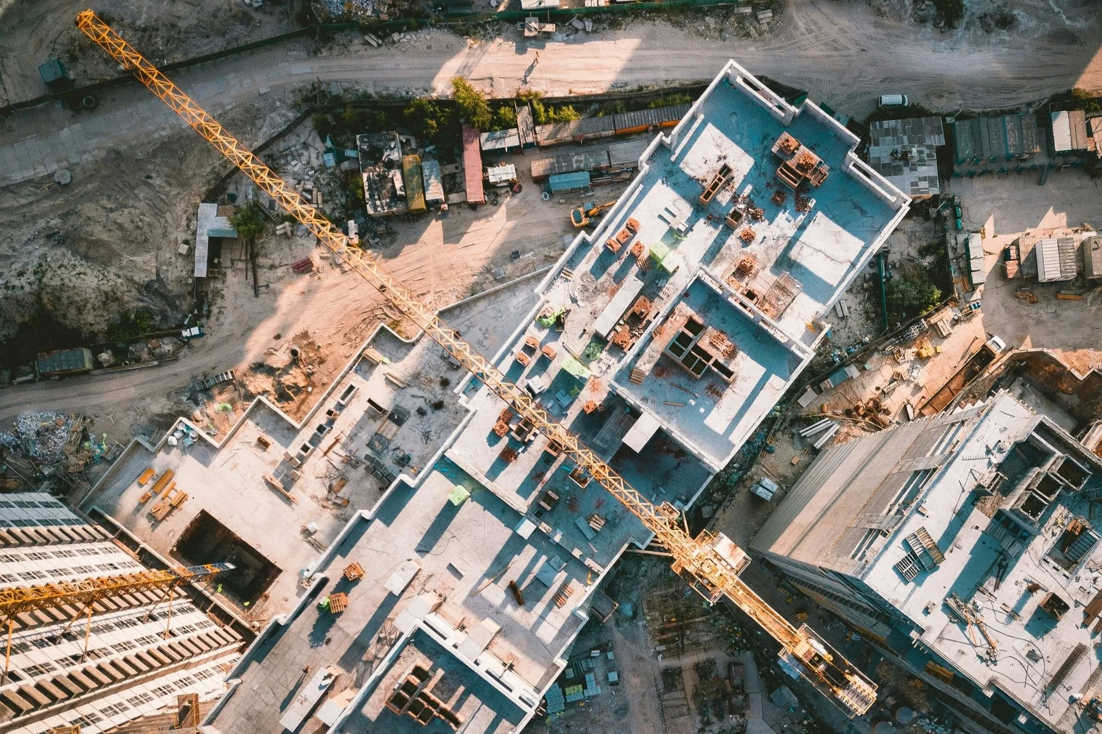 byggeplads data overblik kran bygninger containere