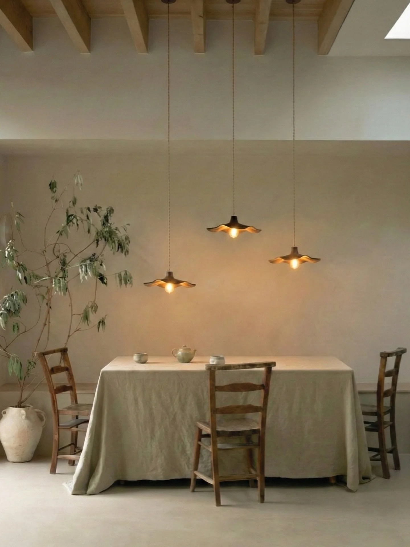 The Chocolate Trio

Making our own sunshine today.