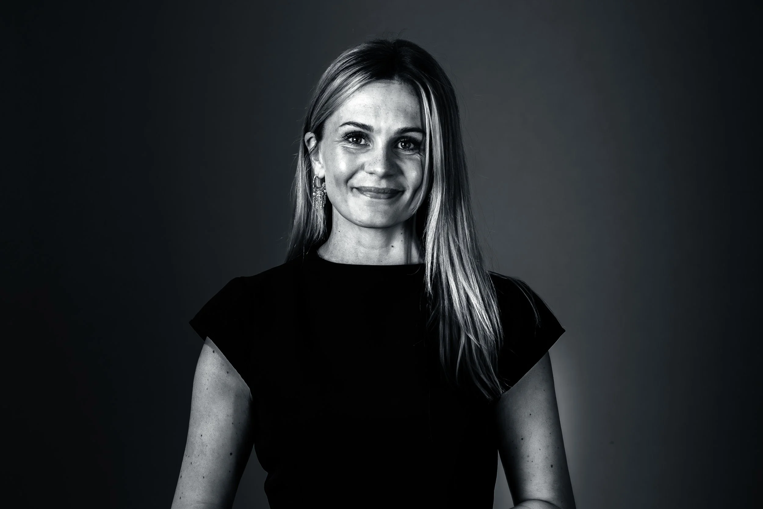 Silje Munkvold - omnord - sort/hvitt