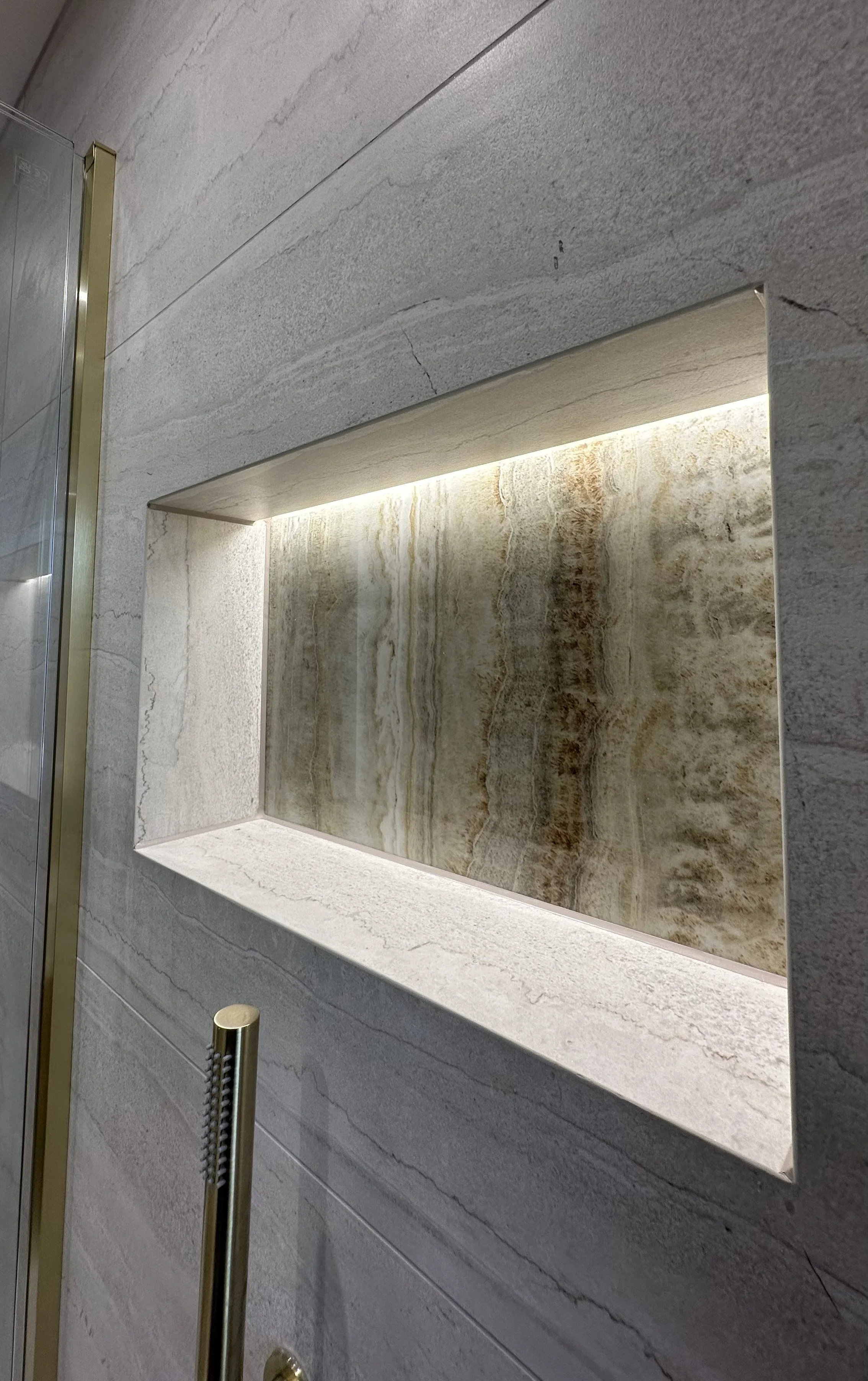 White Edge Mitre Tiling Explained: The Finishing Detail That Sets a Bathroom Apart