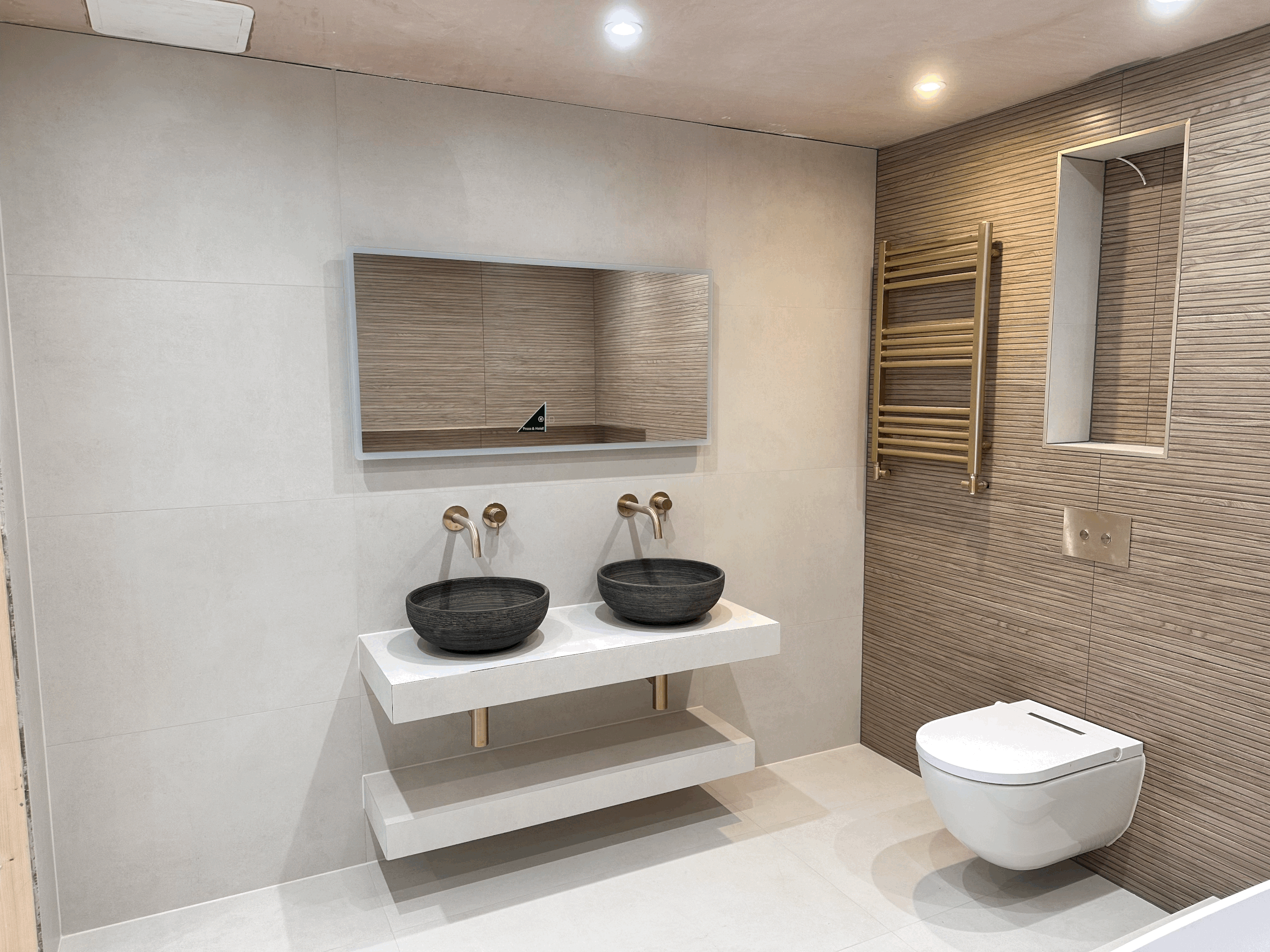 Wet Room or Walk-In Shower: Which Suits Your Solihull or Birmingham Bathroom