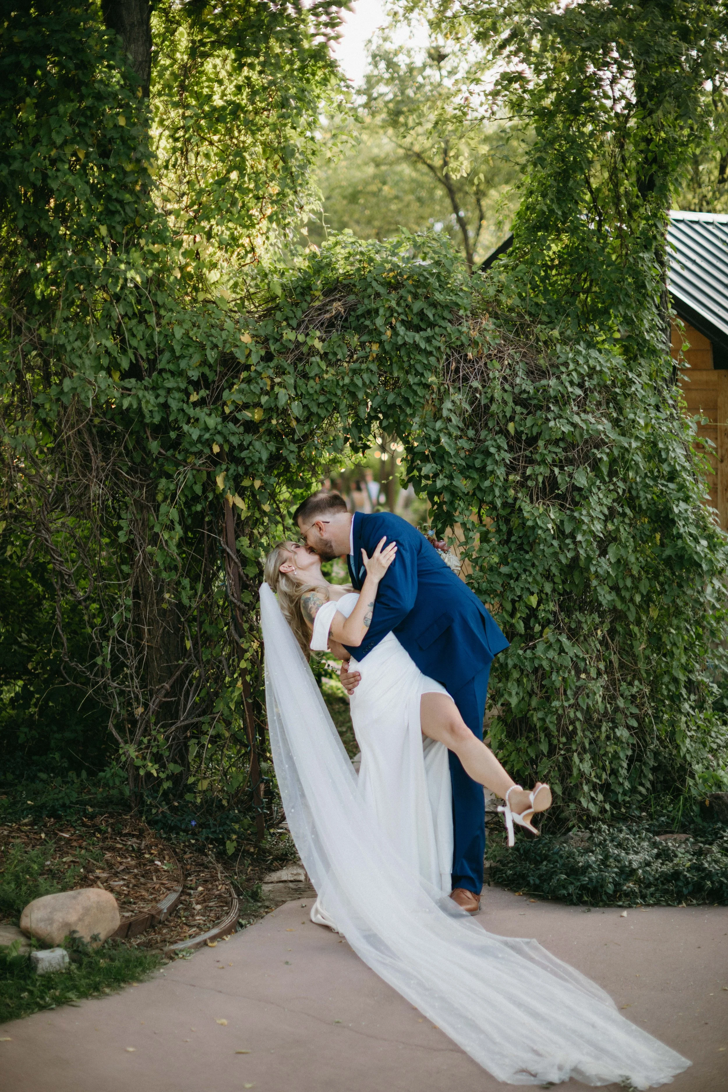 Hillside-Gardens-Colorado-Springs-wedding-ceremony  Hillside-Gardens-wedding-portraits-Colorado-Springs