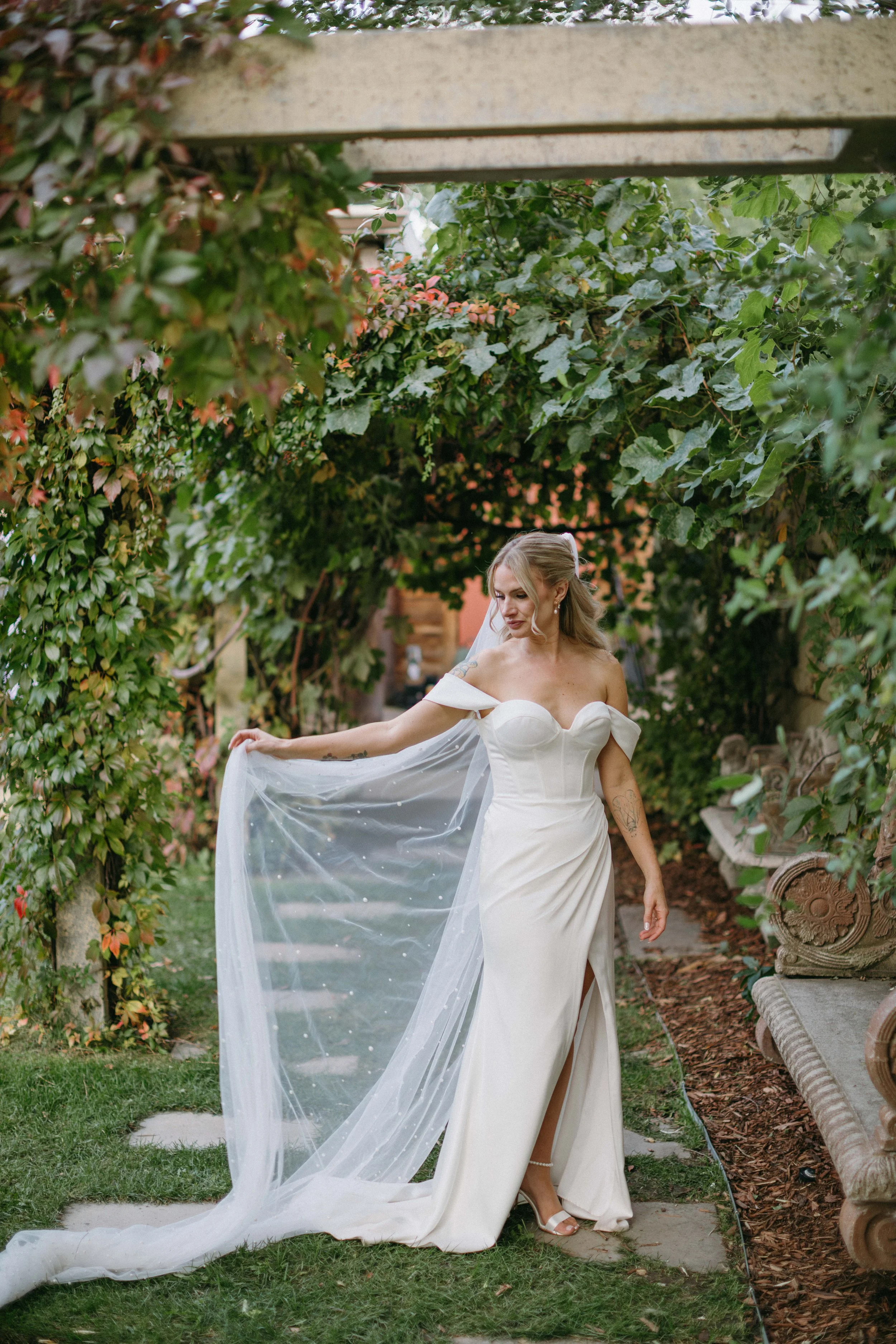 Hillside-Gardens-Colorado-Springs-wedding-ceremony  Hillside-Gardens-wedding-portraits-Colorado-Springs
