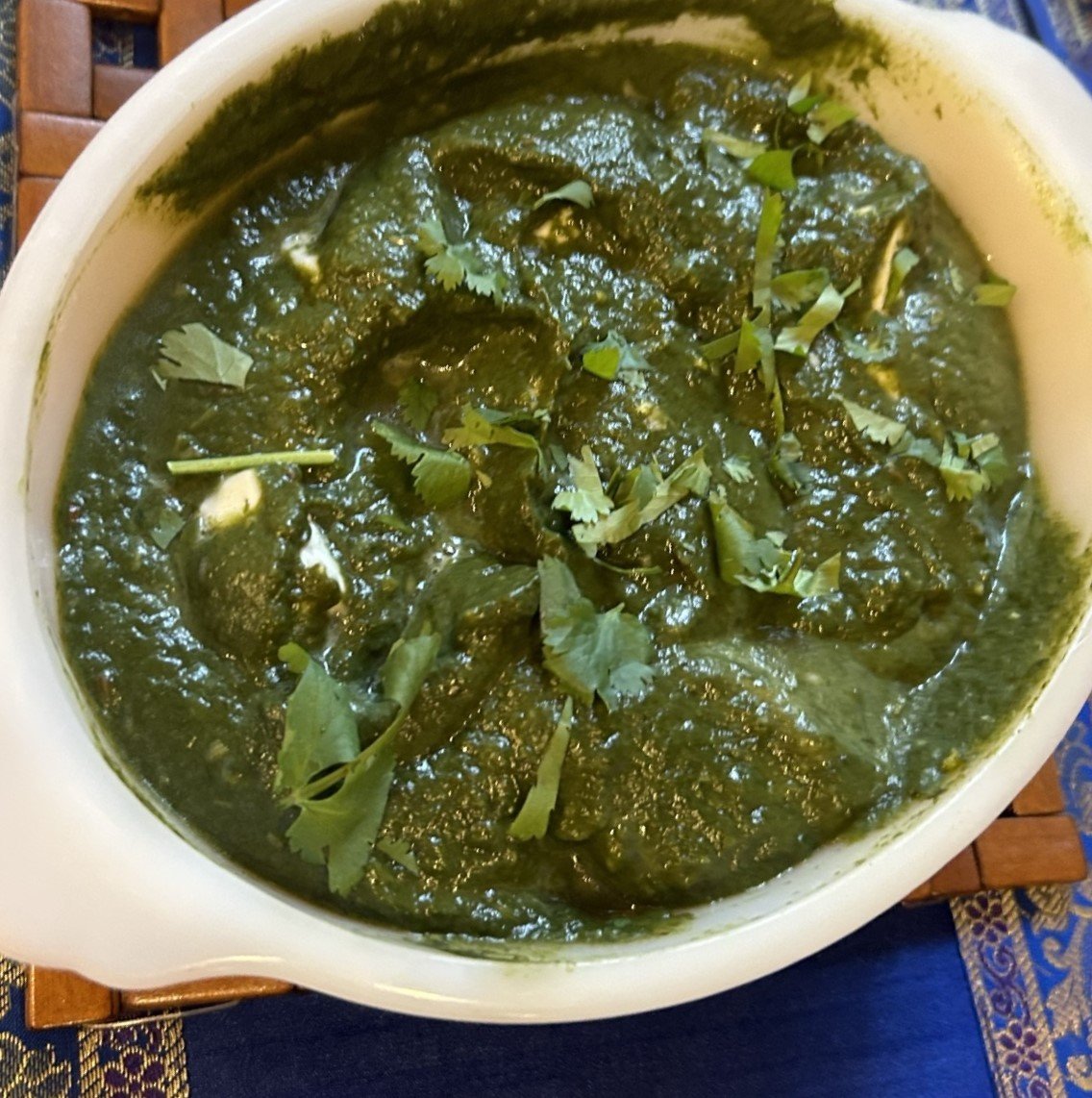 saag paneer close.jpeg