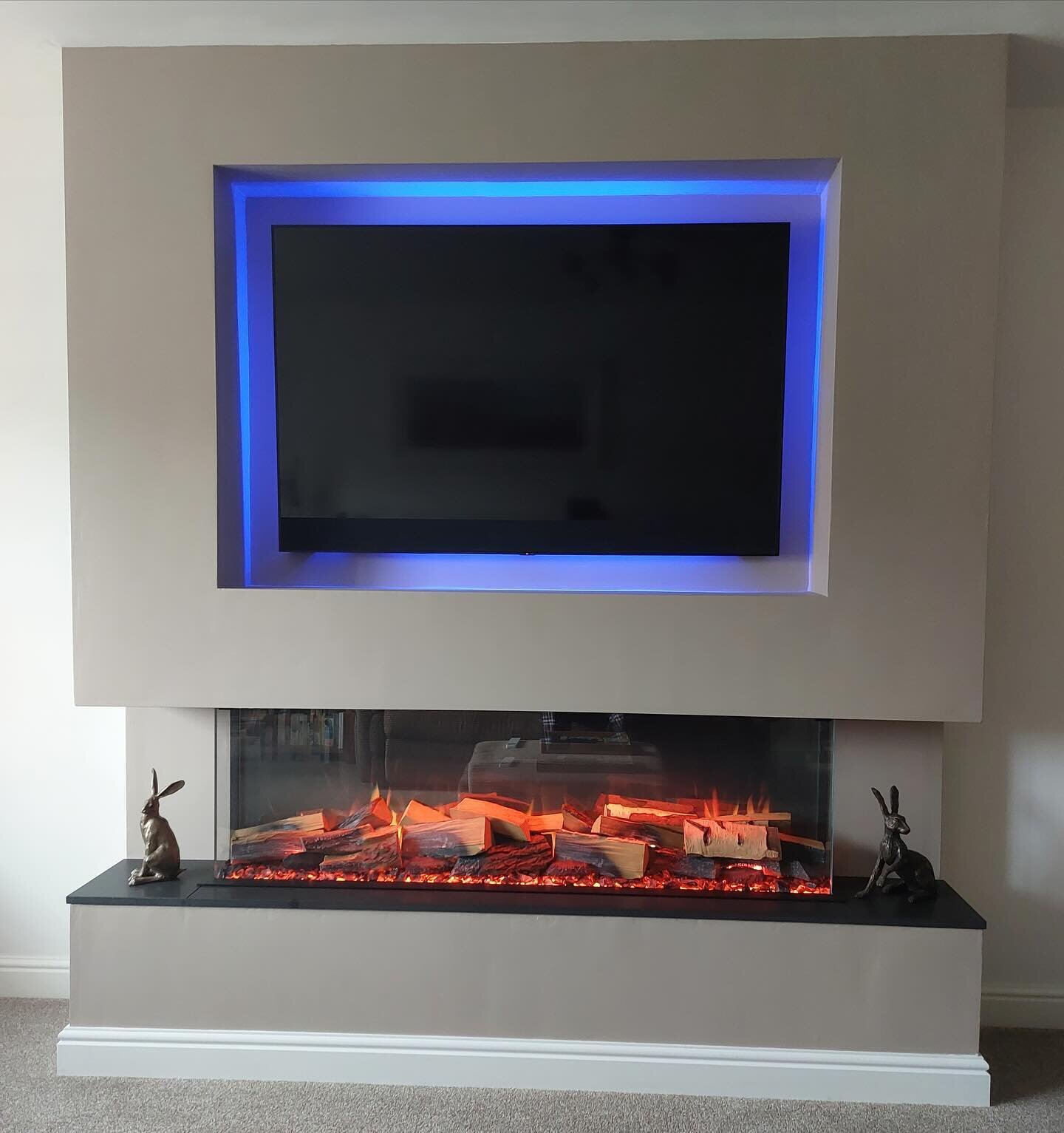 Looking for a modern and stylish feature to your home? Check out one of our recently installed media walls.
Each bespoke design is made to measure and suit every customer&rsquo;s specific tastes making them functional as well as a design point.
This 