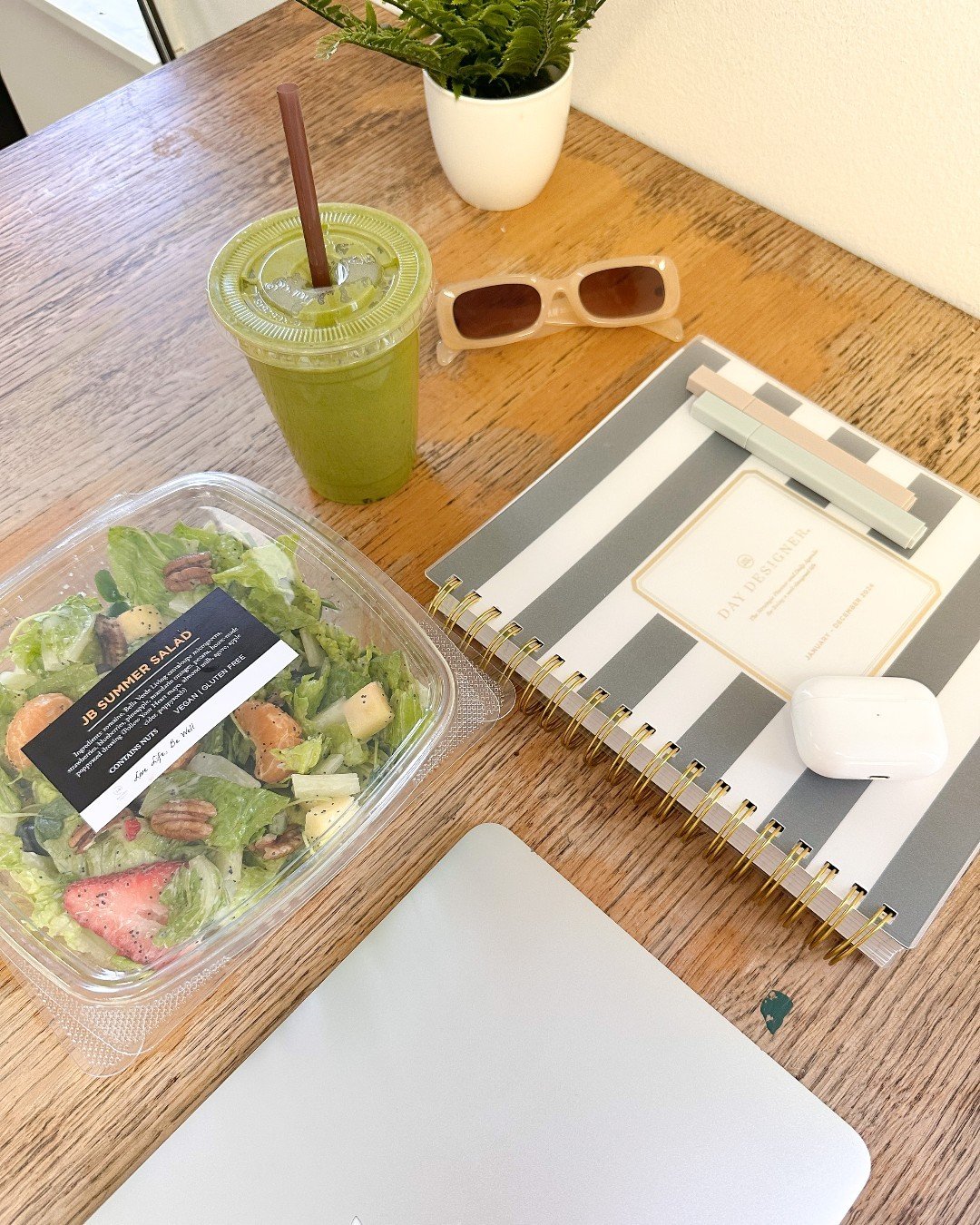 power your productivity to the next level @j.b.wellness ⚡📓 🥗

work from home? wanna step away from the office? we&rsquo;ve got wifi, coffee, nutritious dishes + good vibes ⚡️

PLUS, today we&rsquo;re celebrating DOUBLE LOYALTY POINTS! earn 2x the p