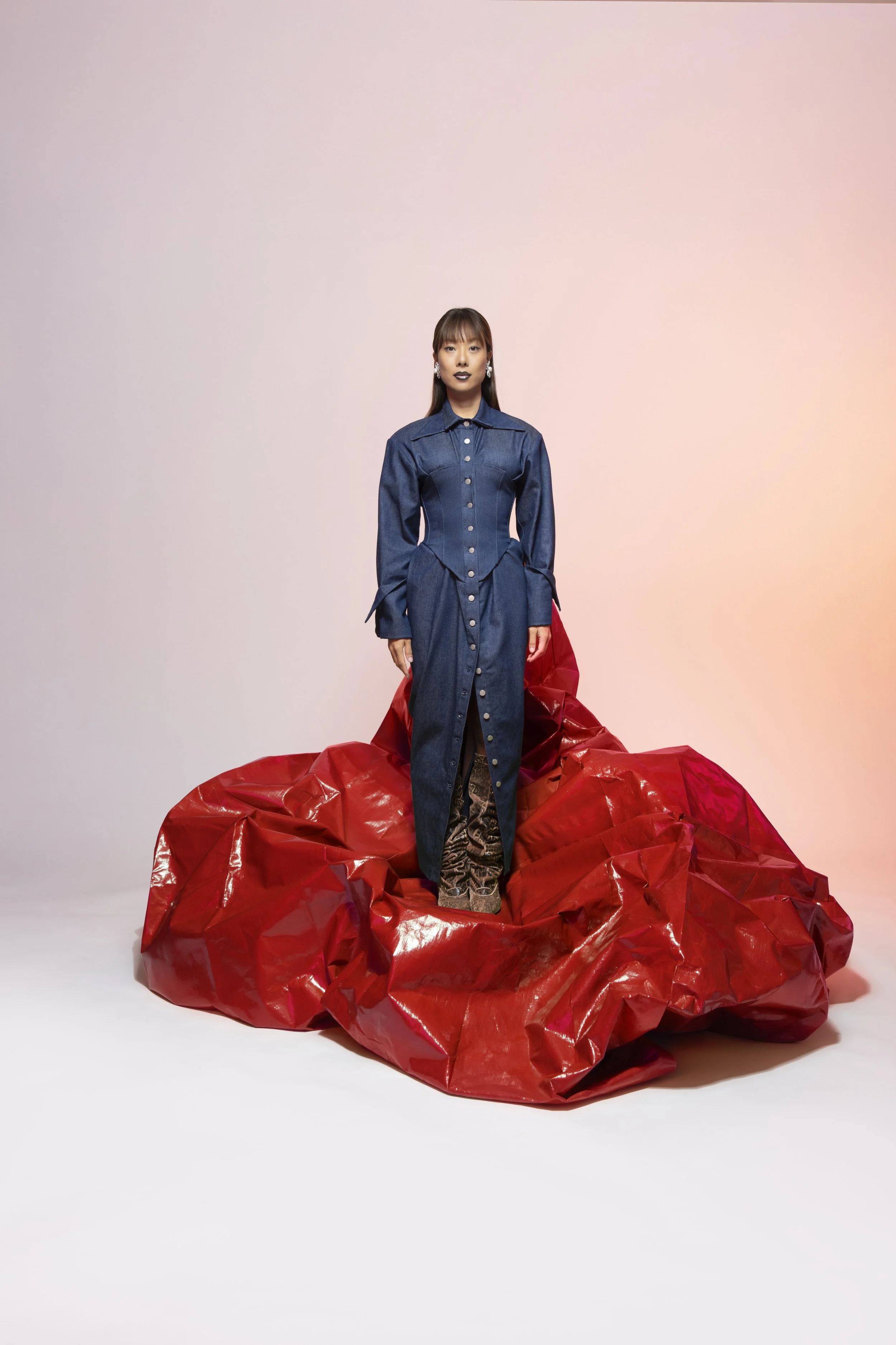 ANNA ZHANG x SNOB MAGAZINE