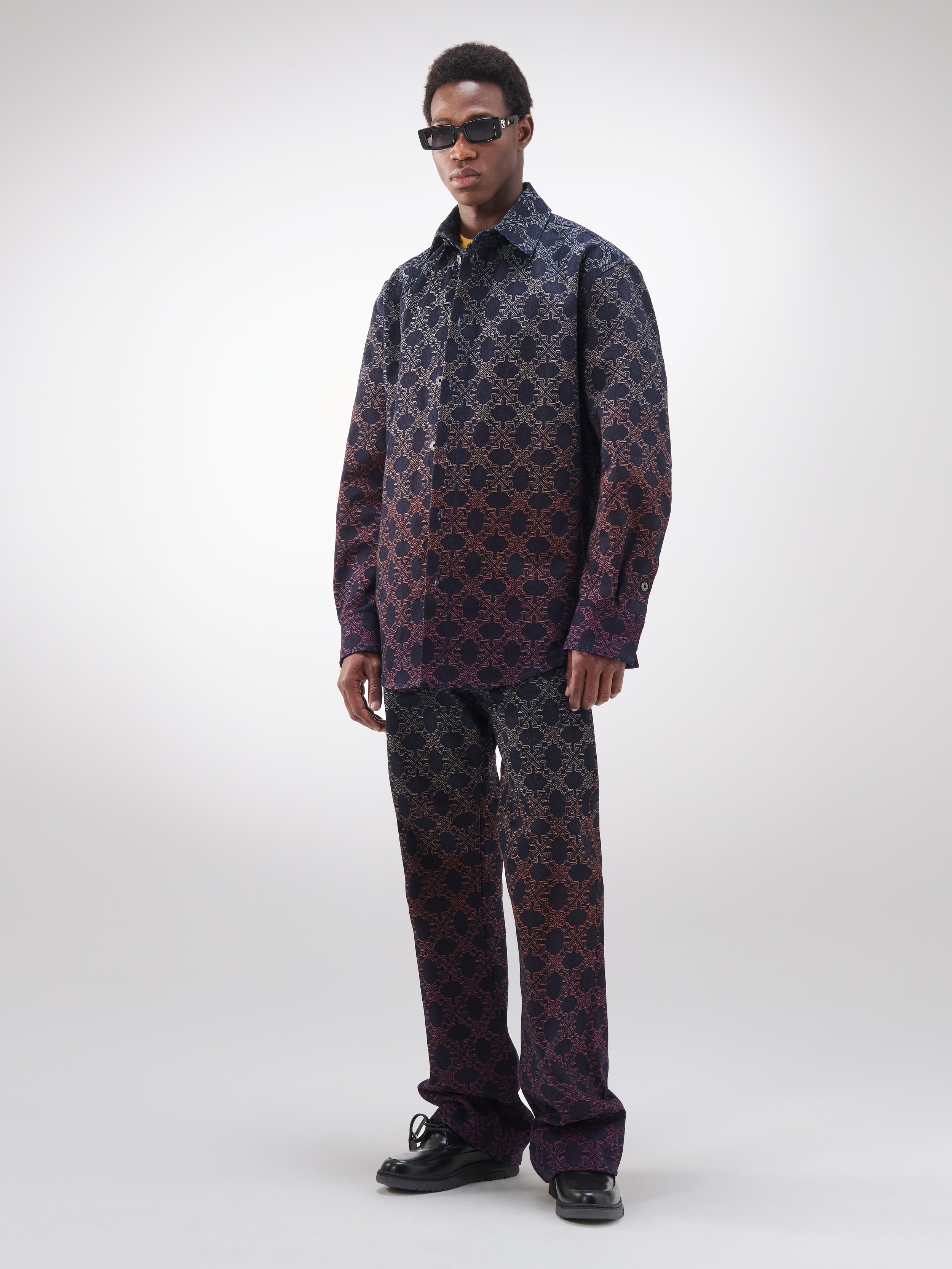 LOOK25.jpg