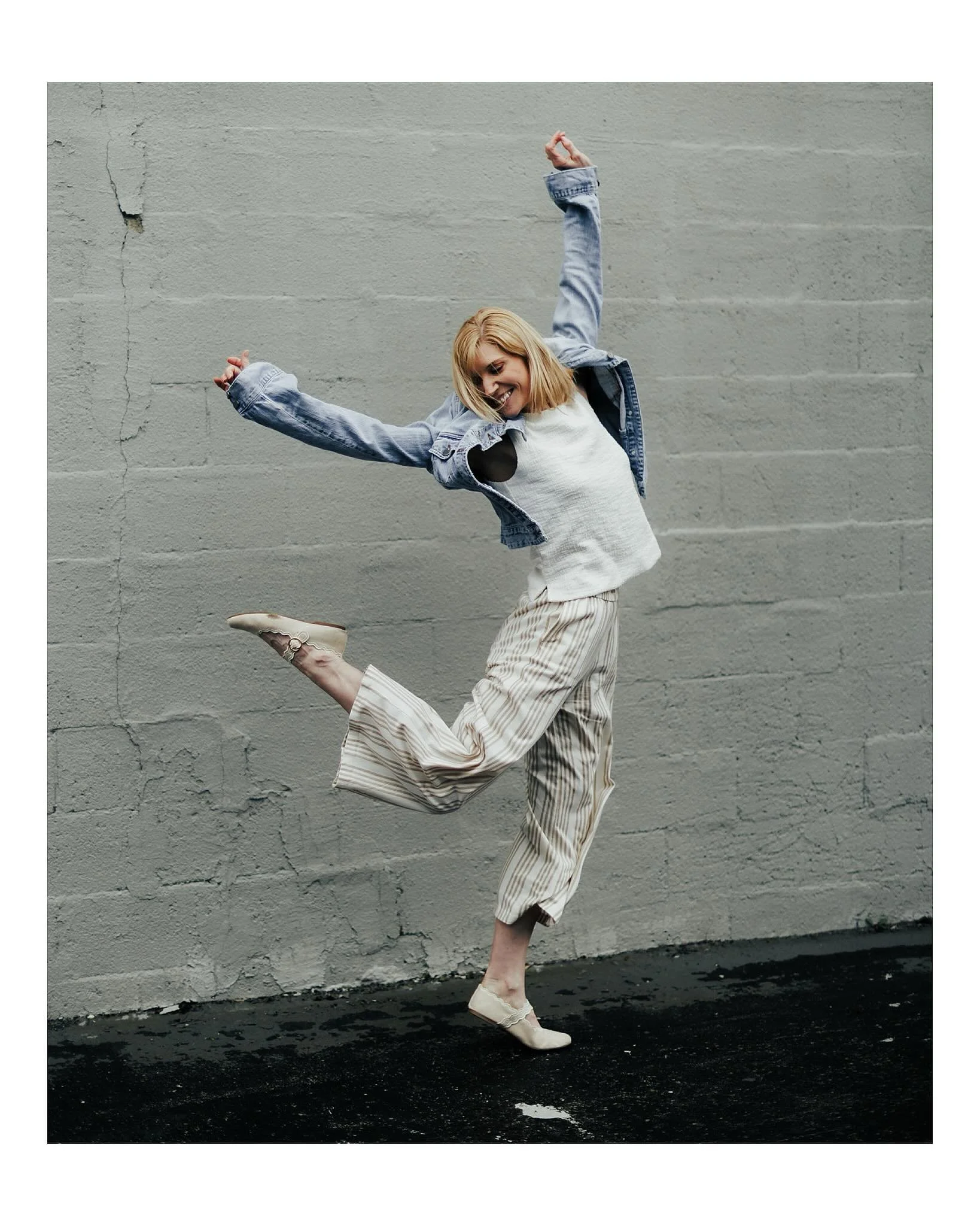 More snazzy shots from this past weekend&rsquo;s fantastic event with @vanessajoy and @robertscamera in collaboration with @canonusa! 💃

Truly had so much fun taking advantage of Vanessa&rsquo;s valuable time to make art. It rained (heavily) in Indy