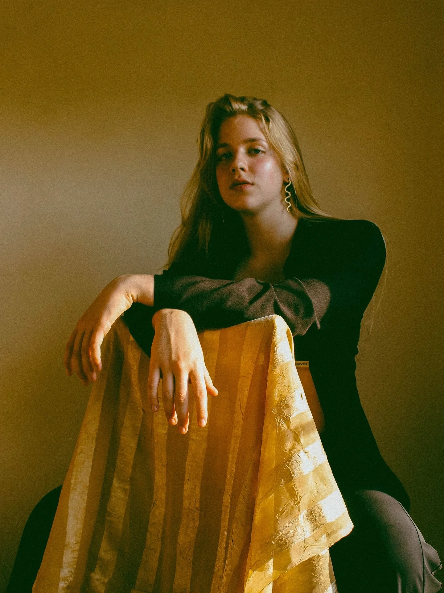 bby @maddygravelyy 💌❤️ throwback to low budget photoshoots &amp; vibing out after