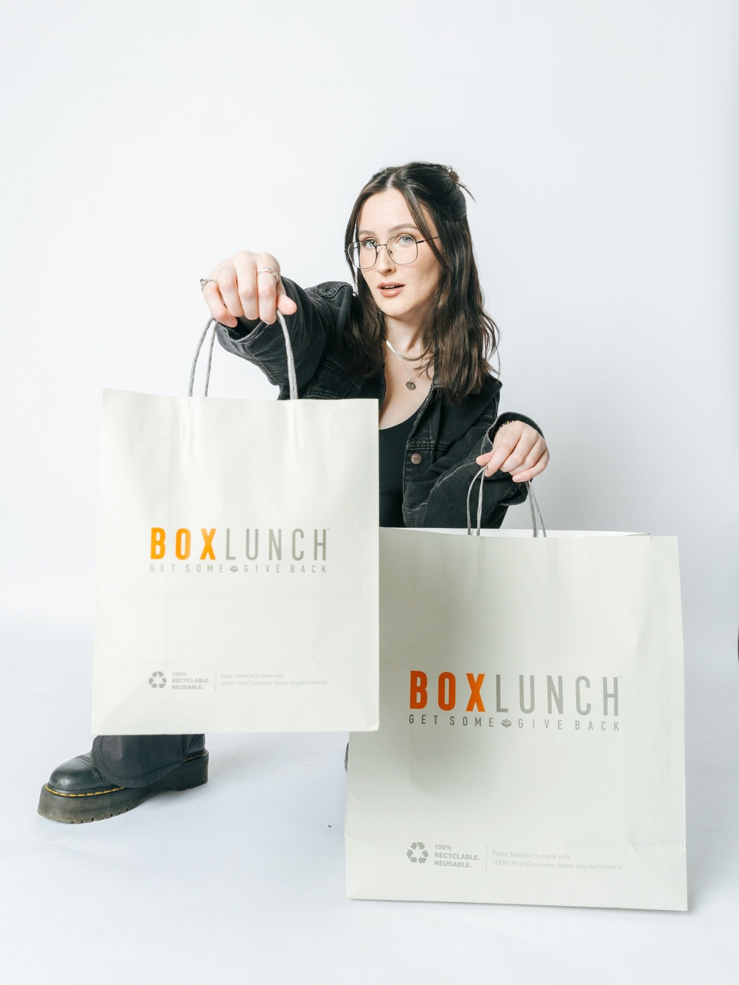 @gabrielle.dermody &amp; @small_rosie_posie for @boxlunchgifts 🖤🍎