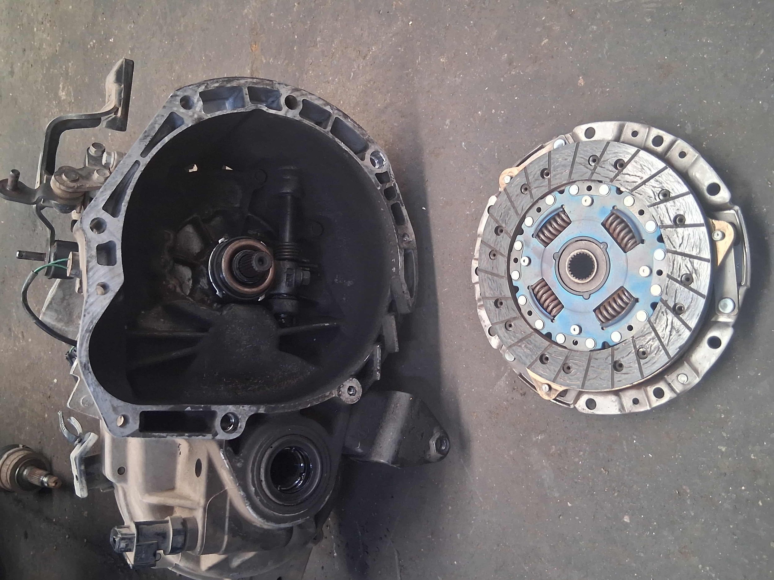 Taller Mecánico Especializado Embrague 