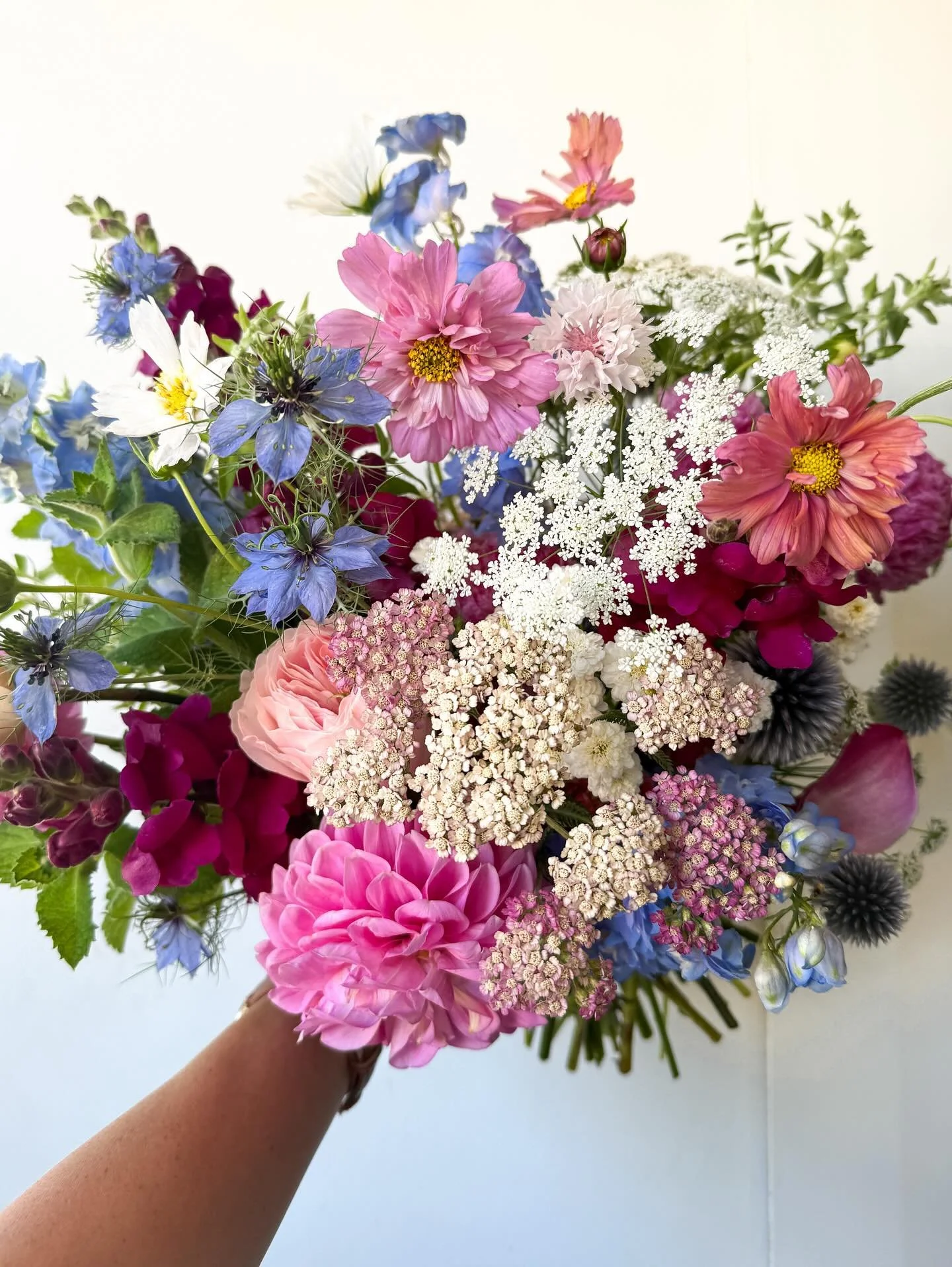 maddie + tanner🫶🏼

Maddie was a dream bride and trusted me as her florist to bring her vision to life. She gave me her color palette and told me to run with it. Still just can&rsquo;t believe I get to do this as my job!