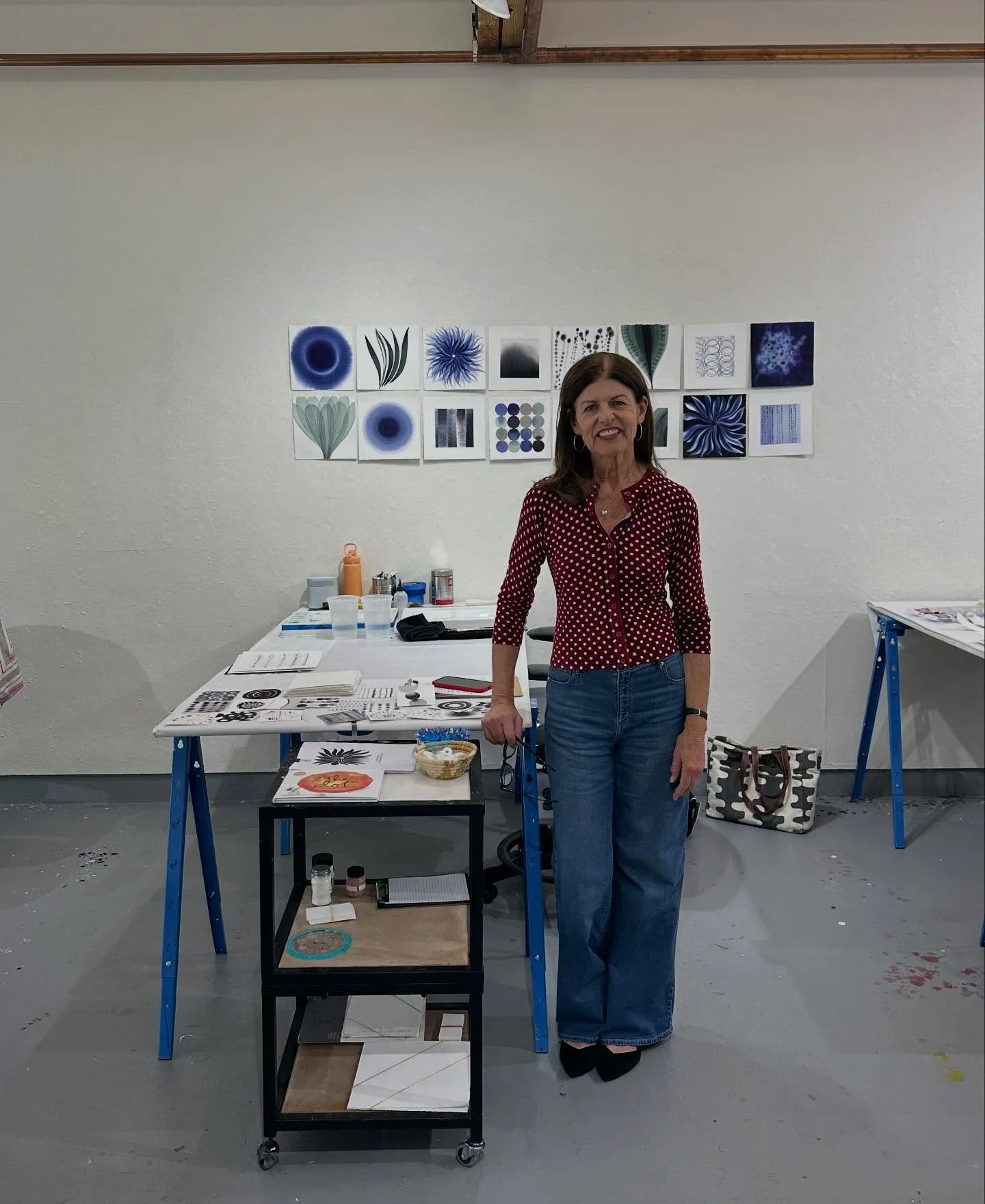 @janheatonwatercolor is one amazing artist with a hand that is unbelievable! She offers her experience freely for all artists (16 of us) in her workshop at @andersonranchartscenter to absorb, learn and practice. Her art is spectacular&hellip;her frie