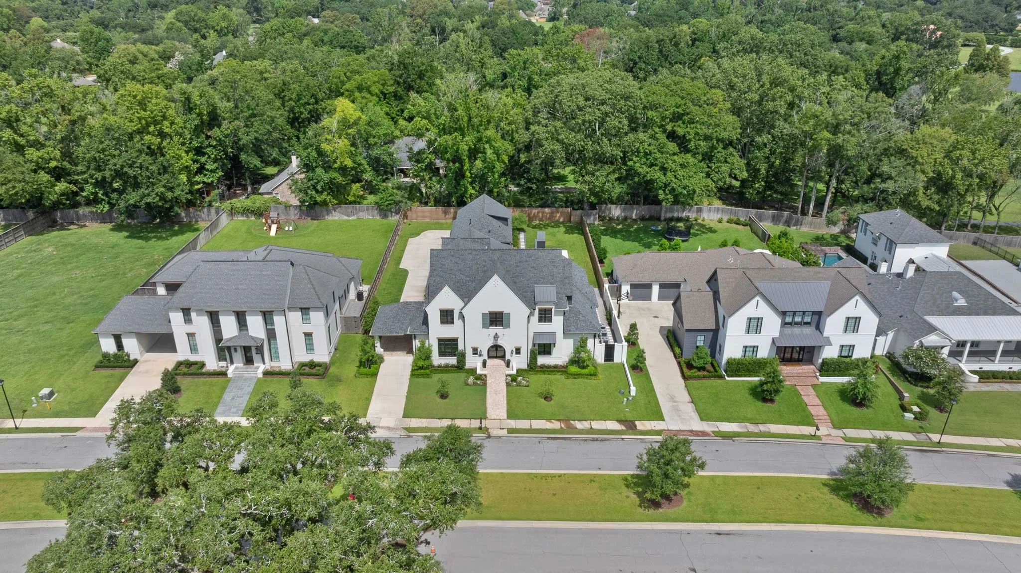 ValhallaHome_124 Valhalla Blvd-Baton Rouge_SouthsunMedia-2.jpg