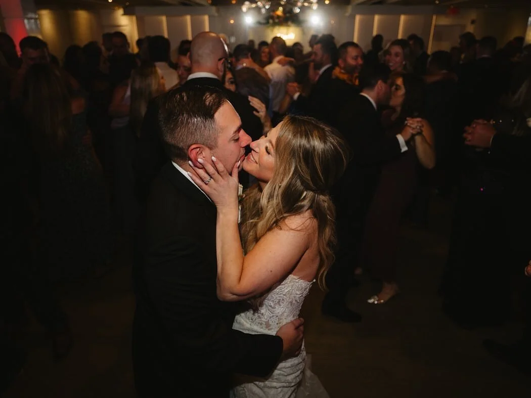 In the journey of love, finding your best friend is the greatest adventure. 💏 #BestFriendsInLove #AKWedding #AK #AvantKoutureEvents #AvantKoutureWeddings​​​​​​​​
​​​​​​​​
ᴘʟᴀɴɴᴇʀ: @avant_kouture ​​​​​​​​​​​​​​​​
ᴘʜᴏᴛᴏ: @mileswittboyer ​​​​​​​​​​​​​​