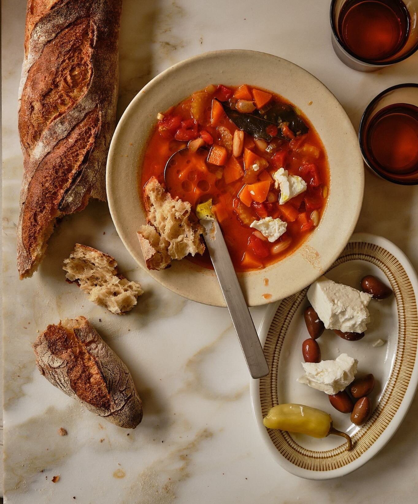 White bean soup has been cooked in kitchens throughout the Mediterranean for hundreds of years in many variations. GREEK FASOLADA is not only nourishing but simple to put together&hellip;the perfect plant based meal. 

You can use tinned cannellini b