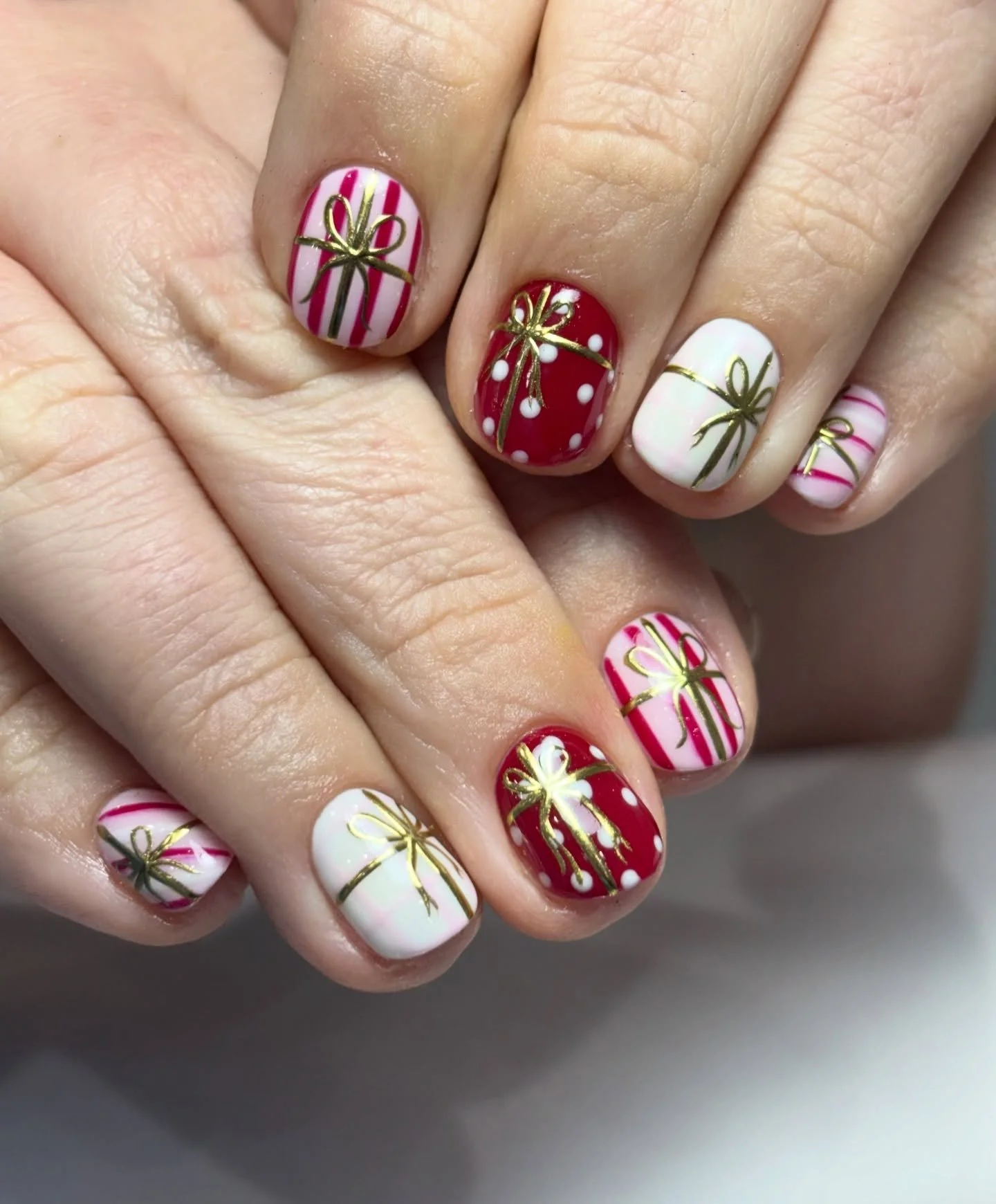 Festive nails done right 💅😎🥰🎄❄️☃️🤍
Our girl Joy is killin it this holiday season 🔥

All by Joy 💕