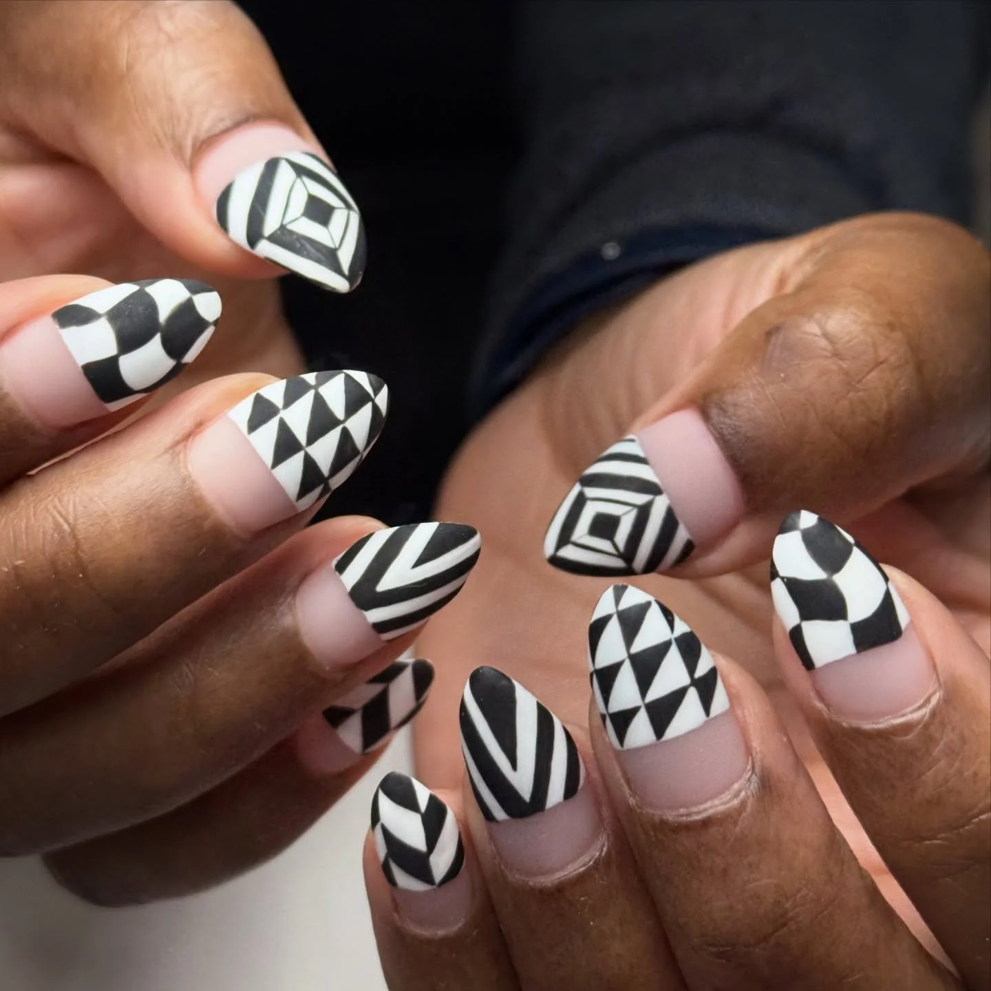 🖤🤍🖤🤍🖤🤍🖤 

Lvl5 by Rose