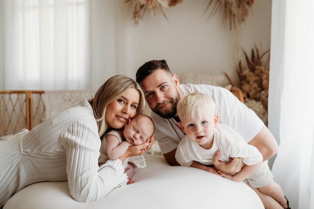 The love and connection this gorgeous fam share was beautifully evident in every frame taken 💛