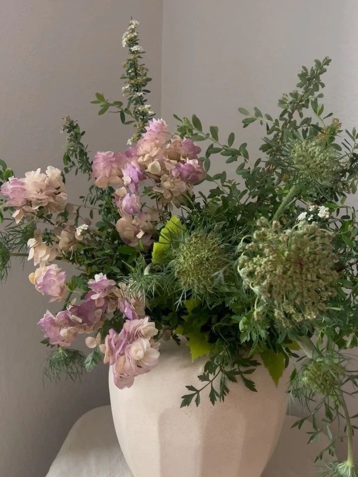 Playing around with early bits from my garden and the most beautiful dried oregano from @lovejoydriedflowers farm in Washington. 

garden flowers, colorado florist, denver florist, dried flowers, floral arrangement