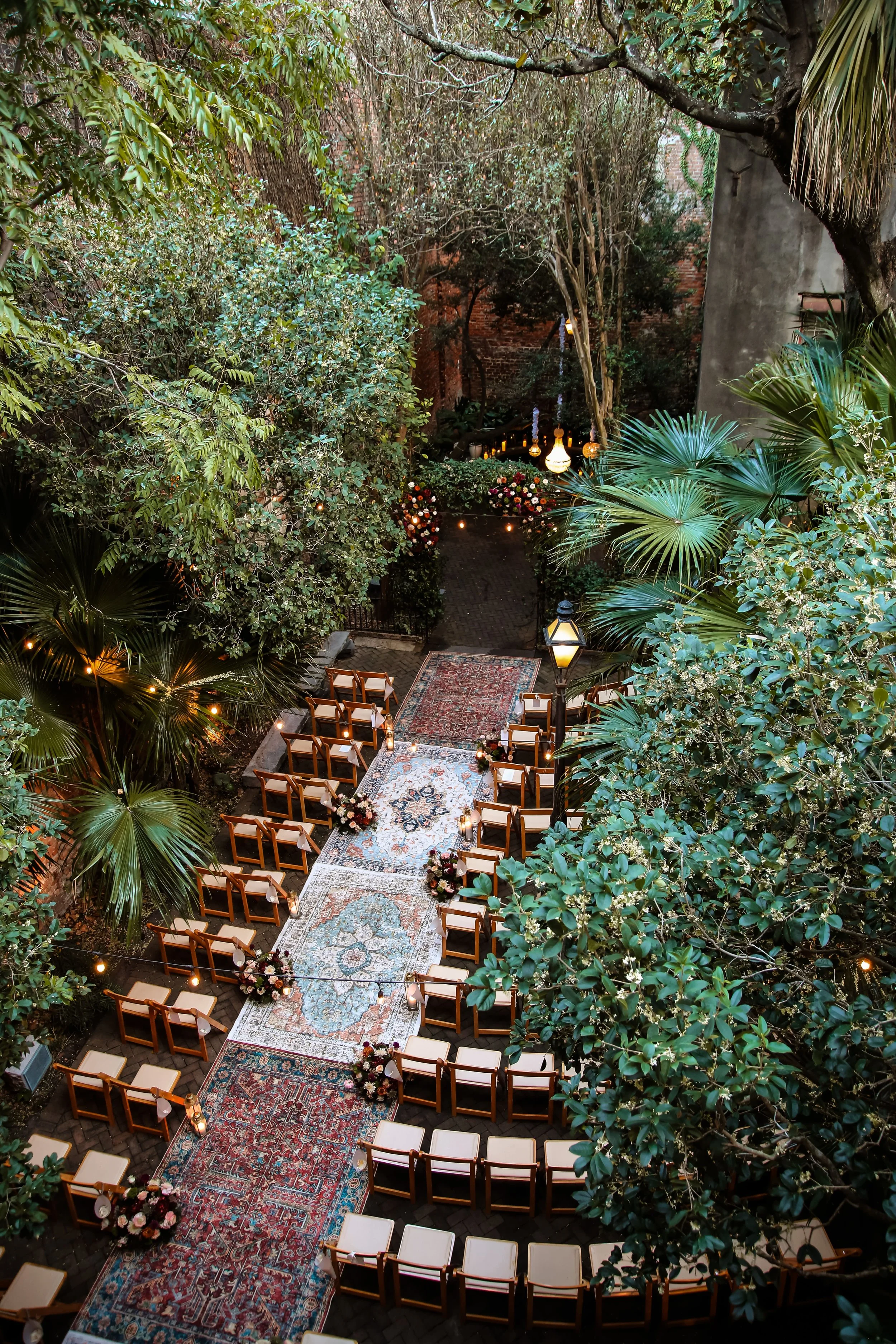 Devin & Andrew.
•Photographer: @joshwphoto