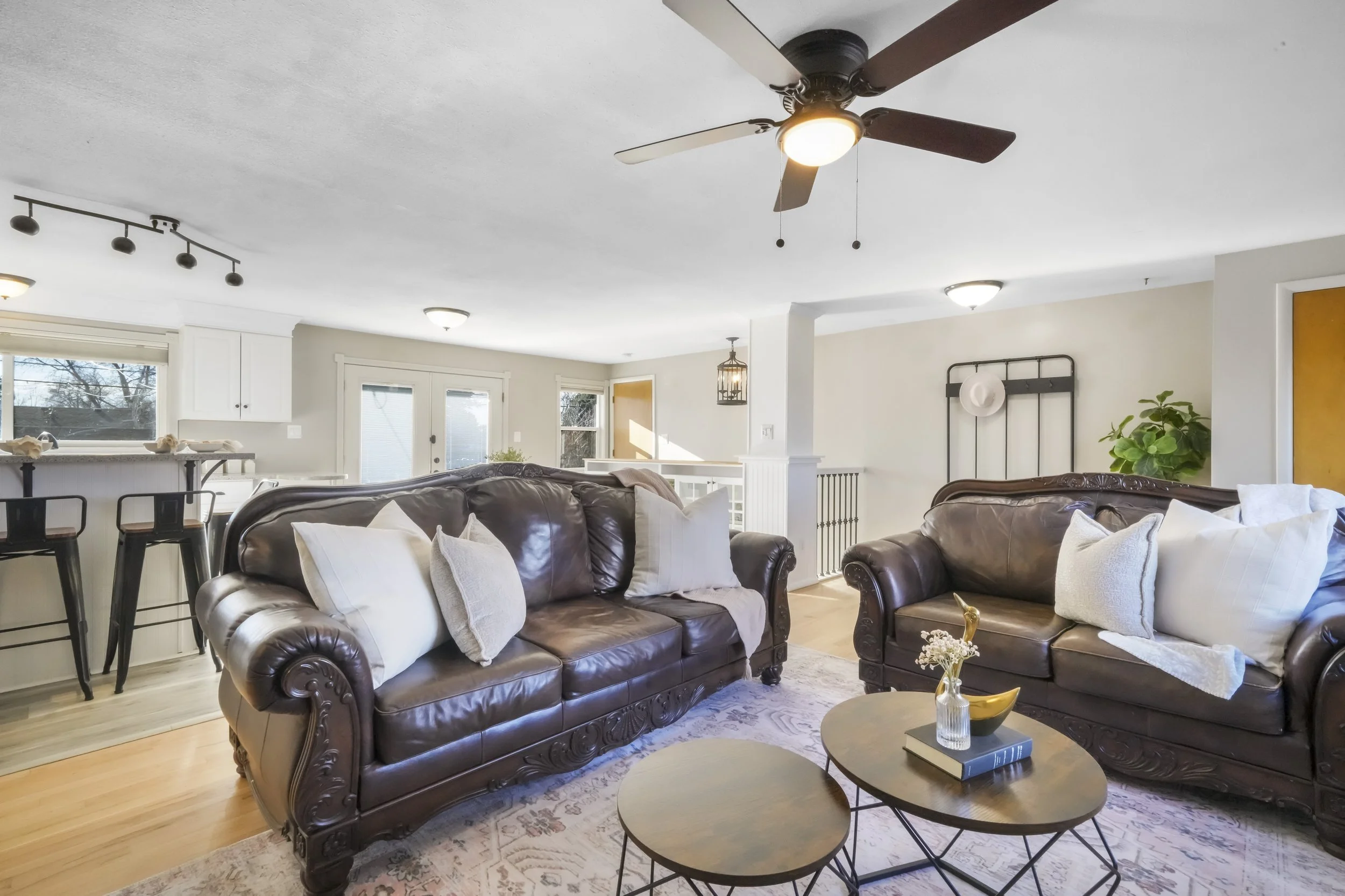 Living Room & Kitchen