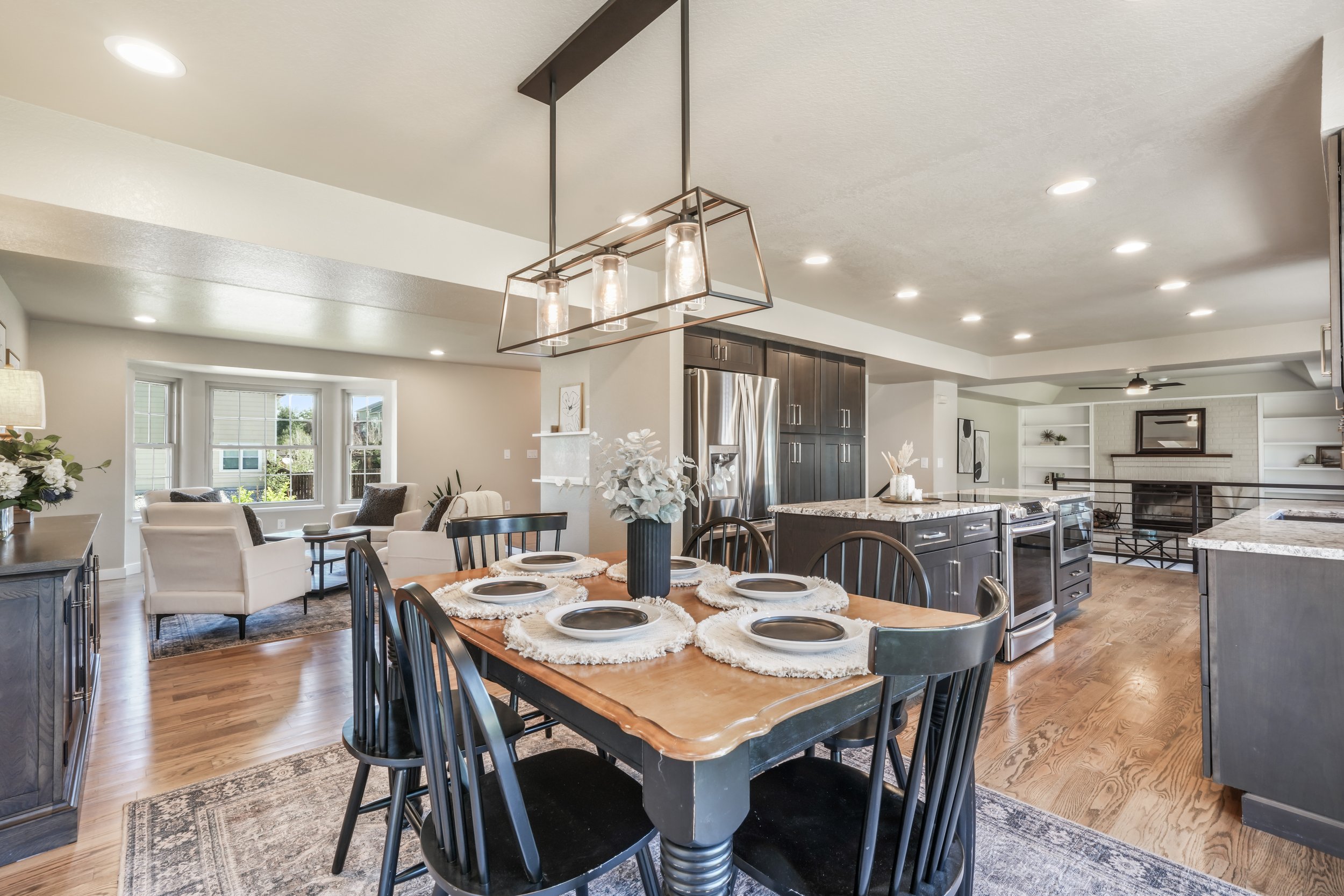 Formal Dining 