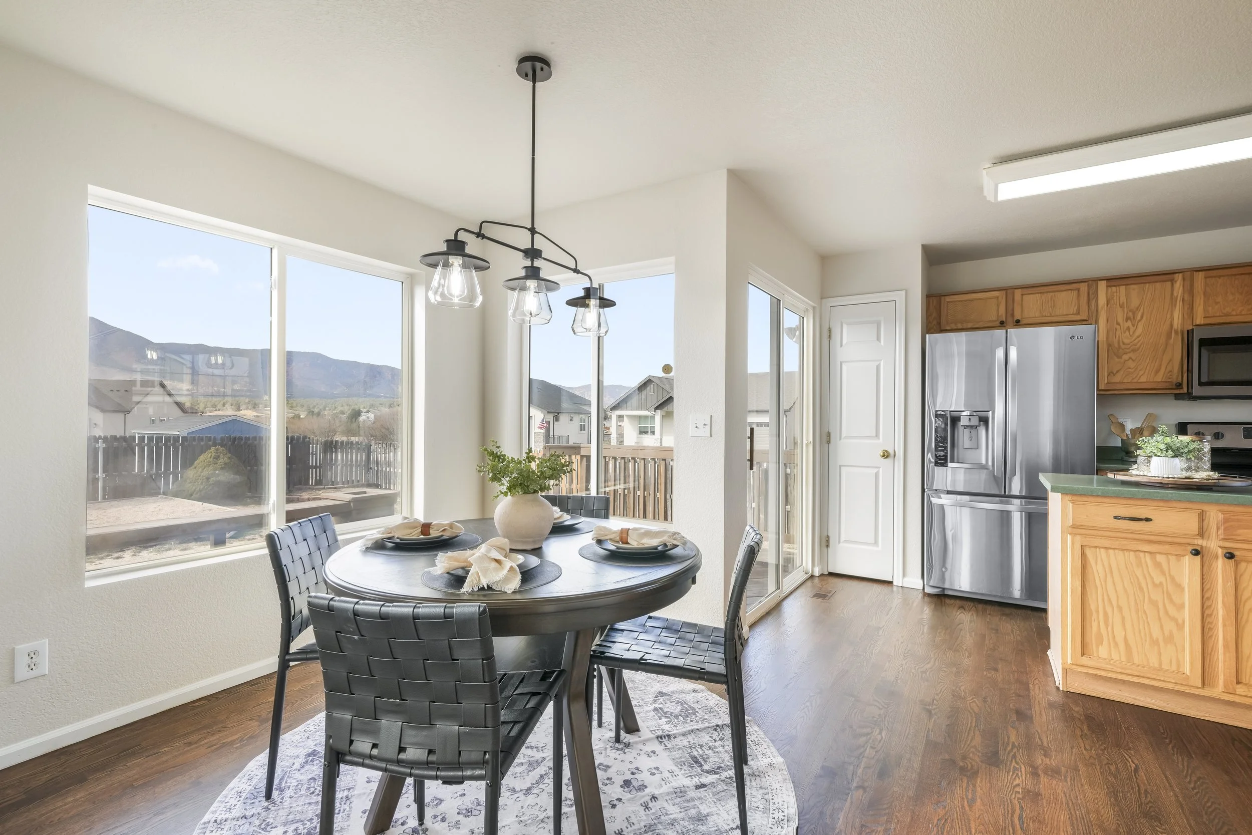 Dining Room & Kitchen