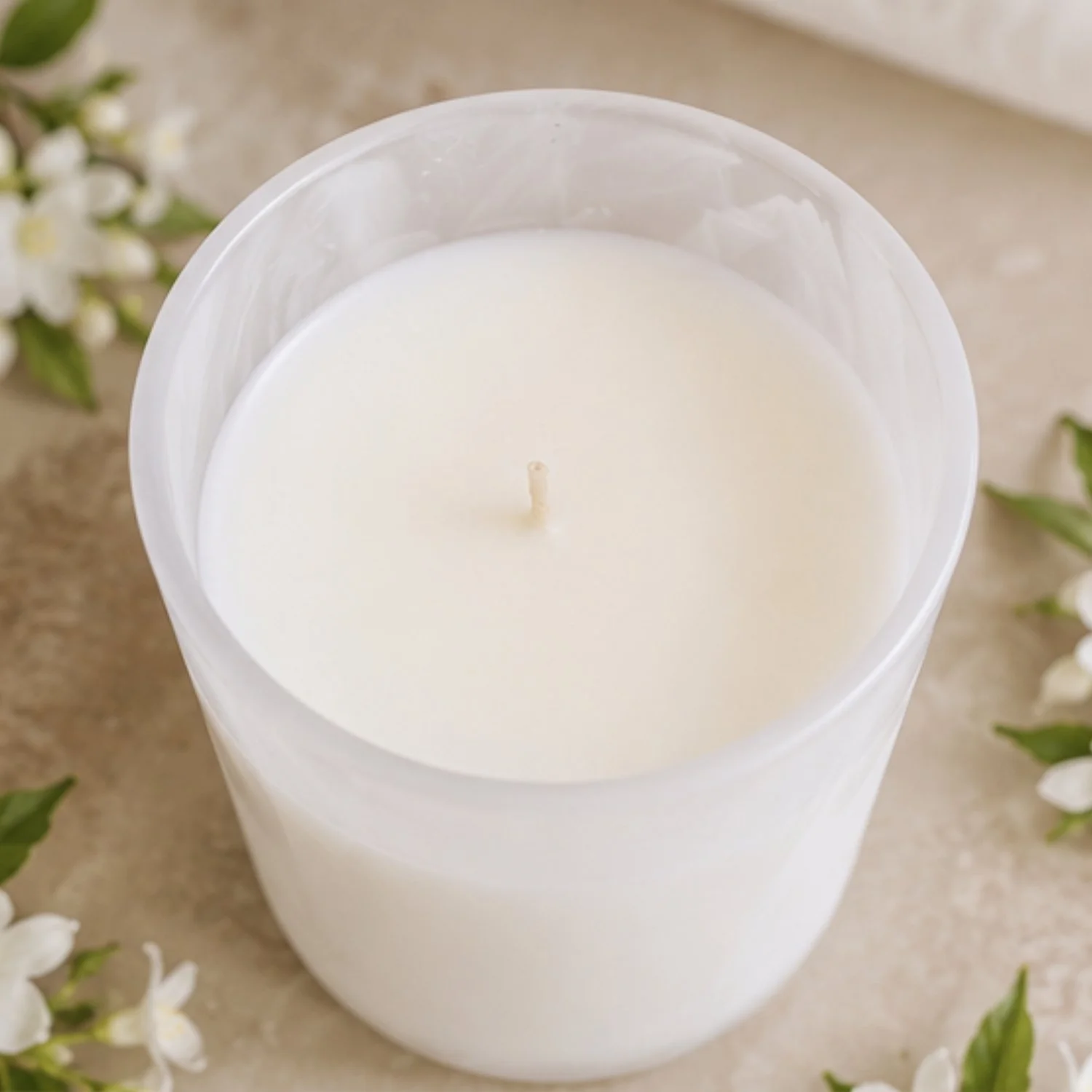 Arrival 10 oz top of candle.jpg