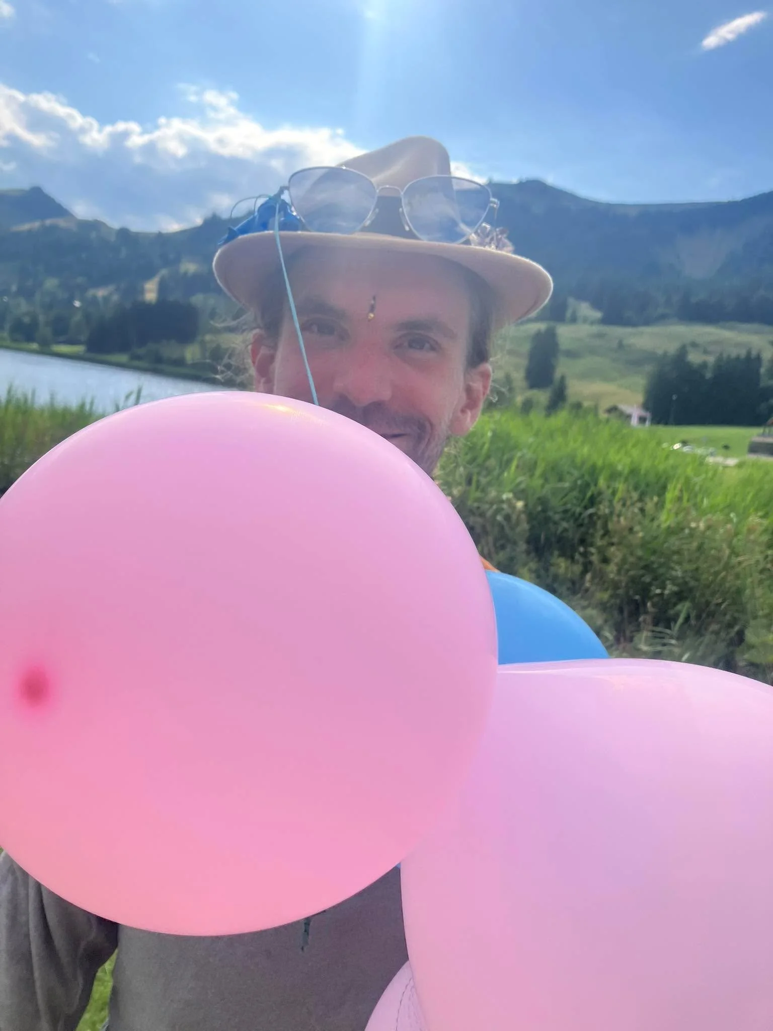 Thank you all for your birthday wishes 💝
30 yo and still feeling way too young 🏄&zwj;♂️